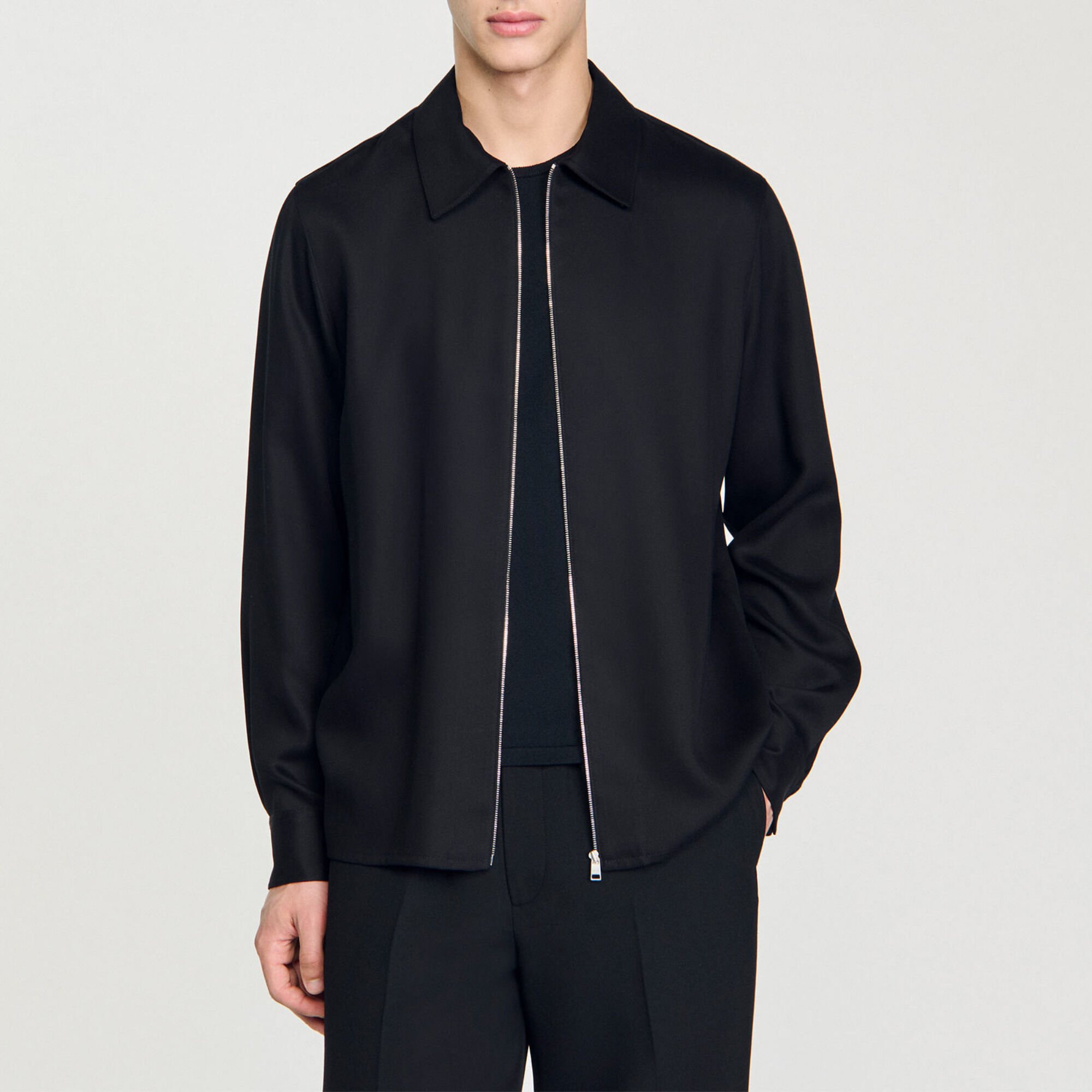 Loose-fit zip-up shirt