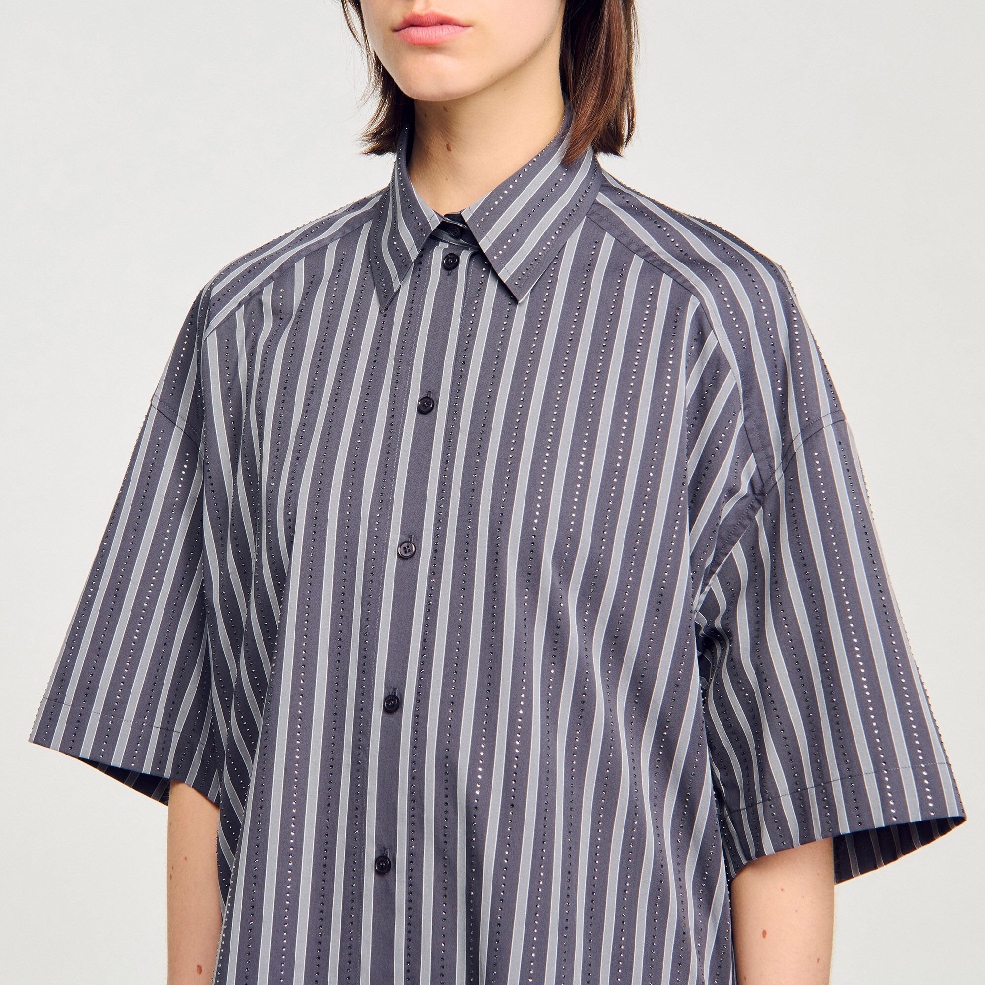 Oversized striped rhinestone