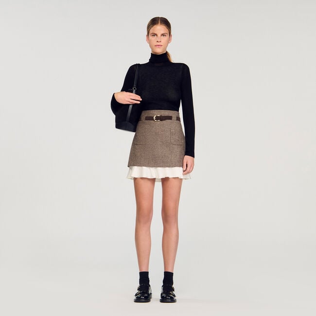 Mini skirt with removable belt