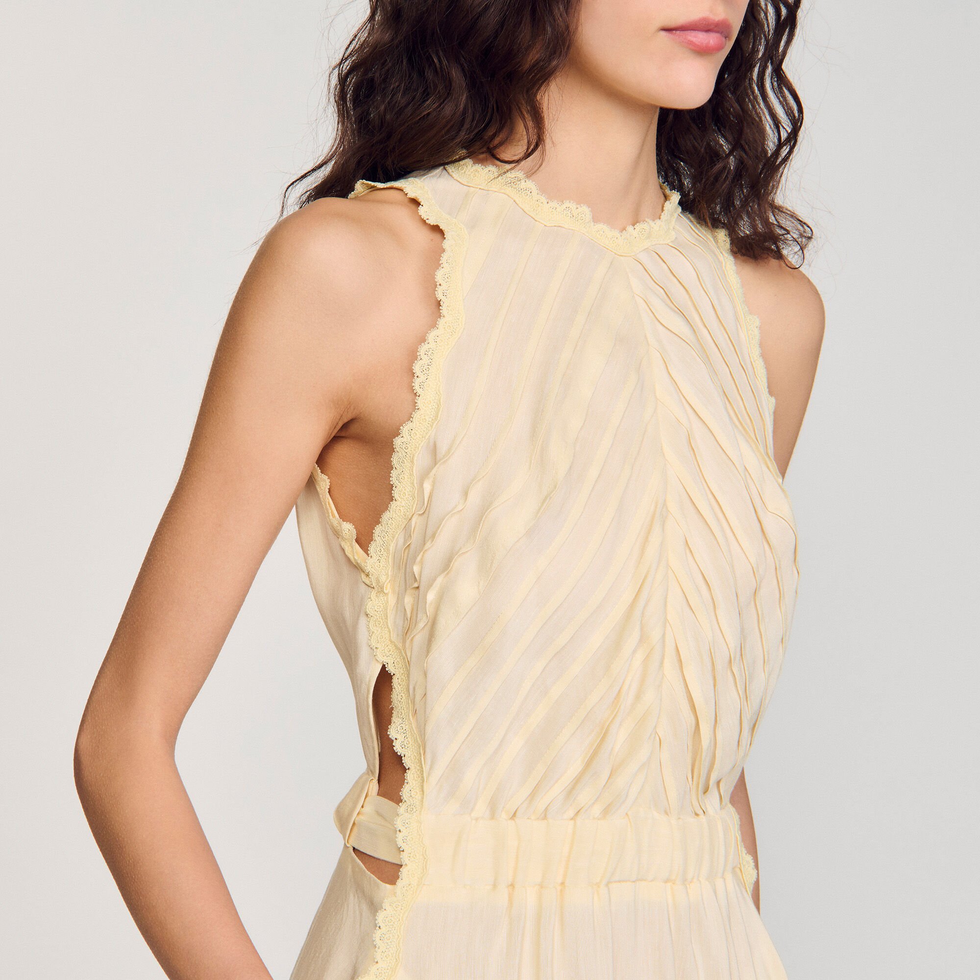 Maxi dress with lace details