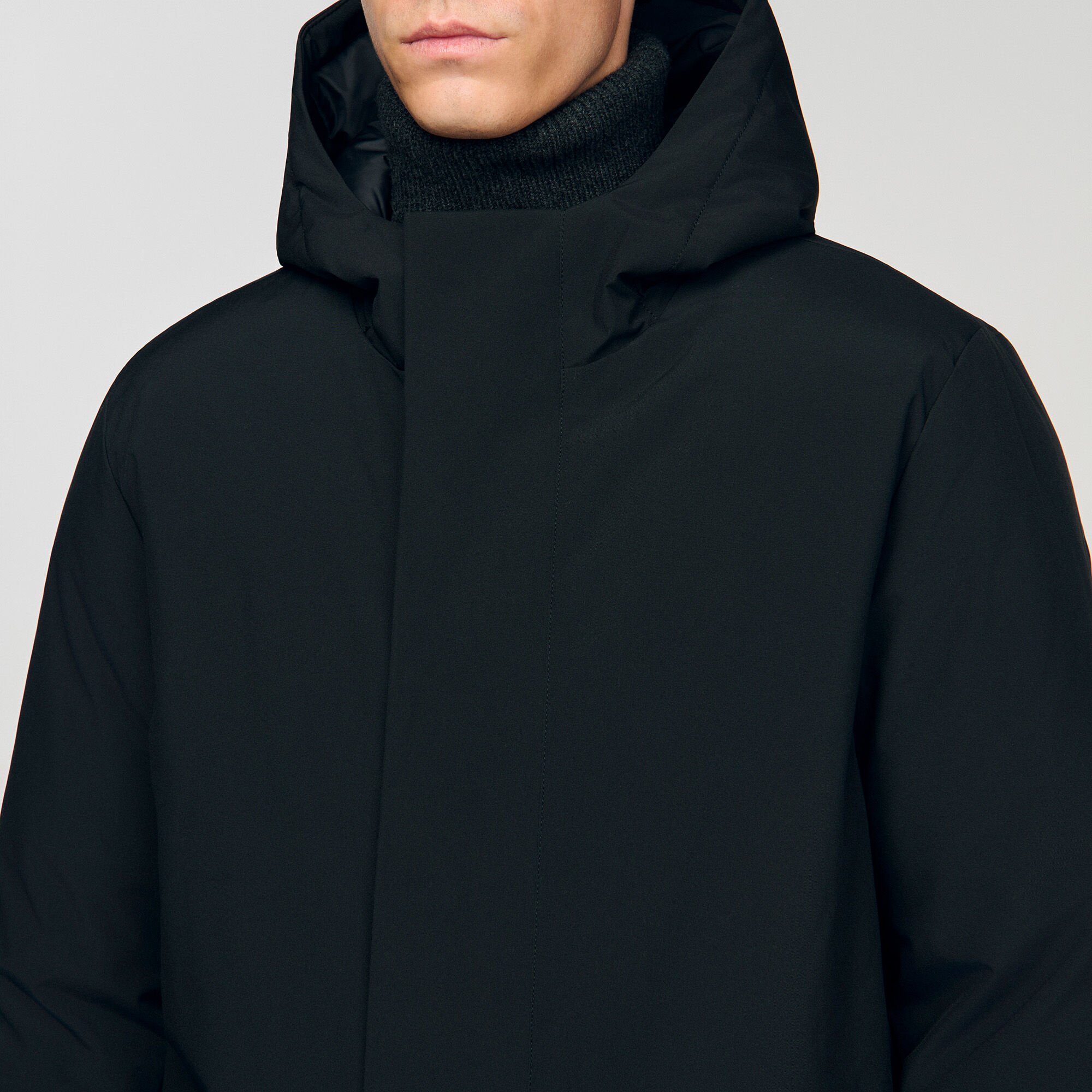 Hooded parka with zip