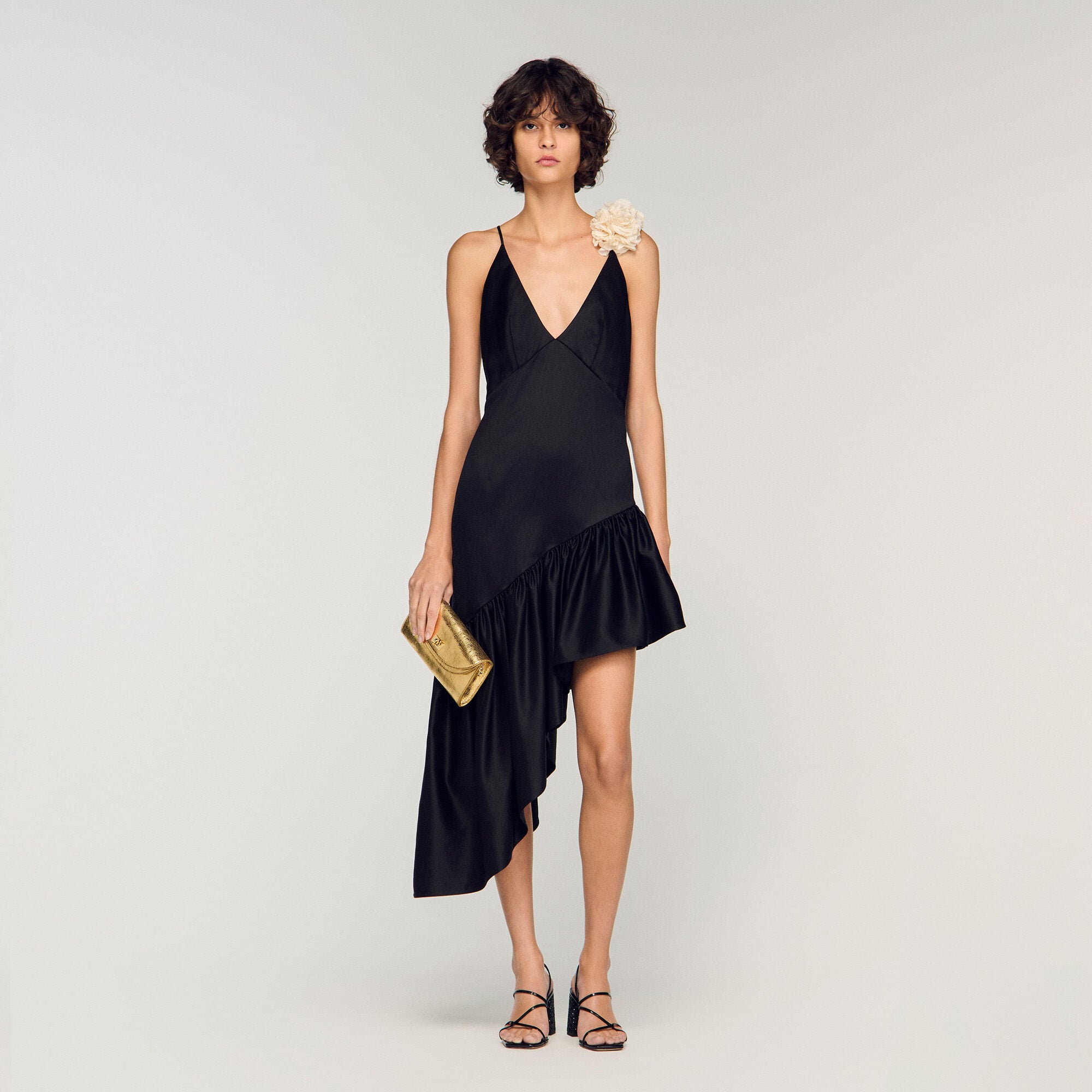 Flower detail asymmetrical ruffled dress in Black for Women