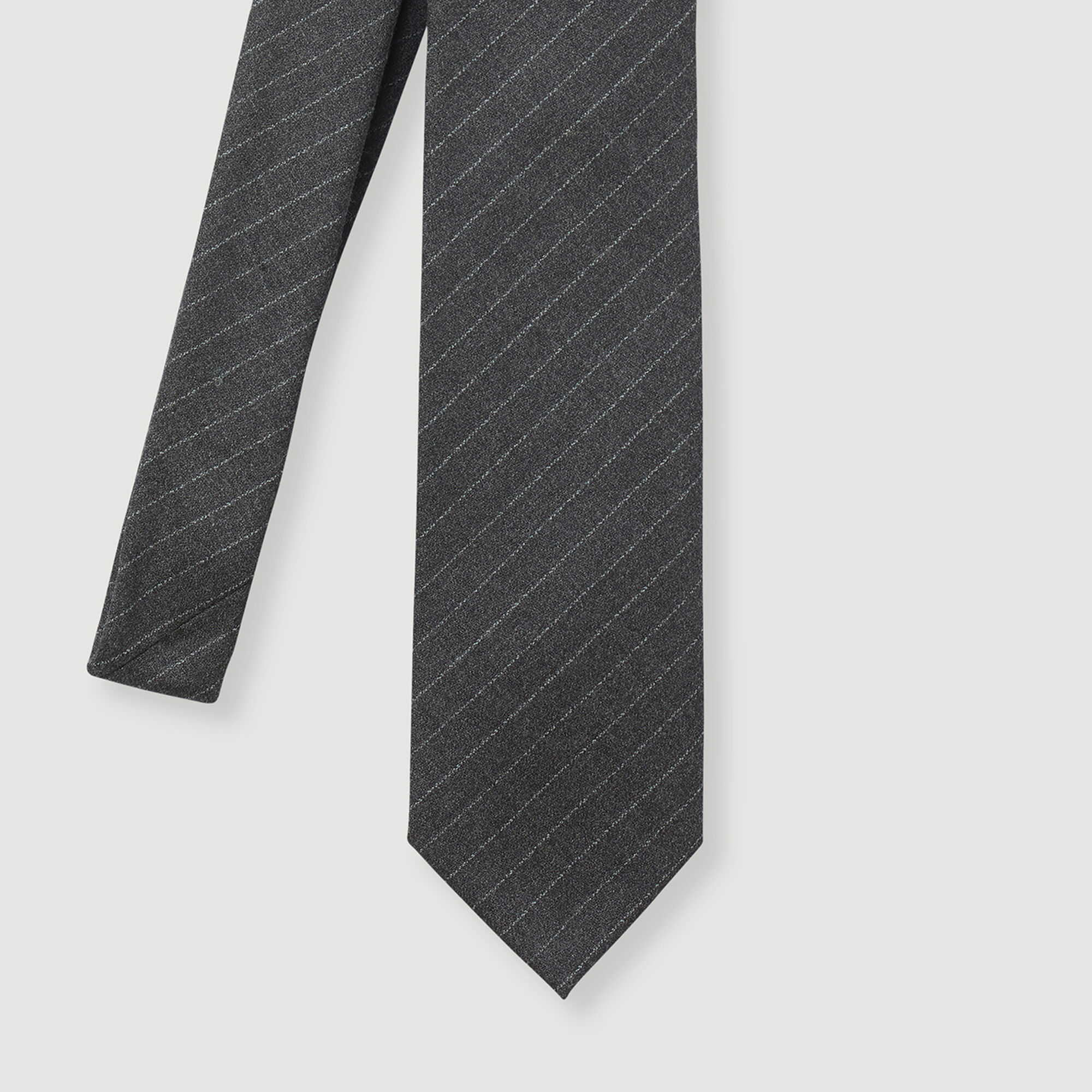 Narrow striped tie
