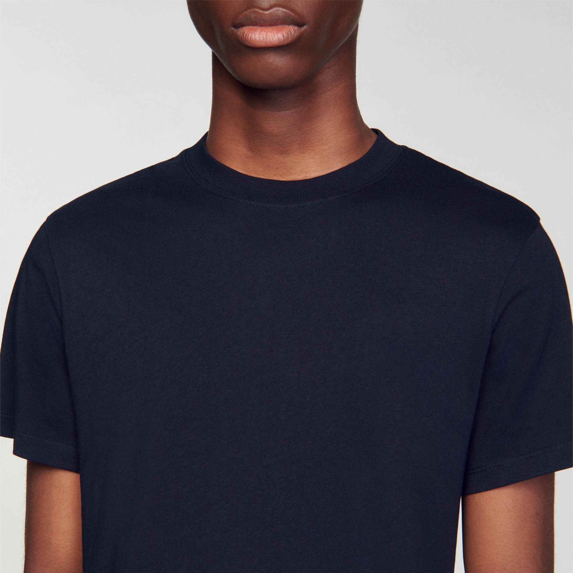 Short-sleeved T-shirt