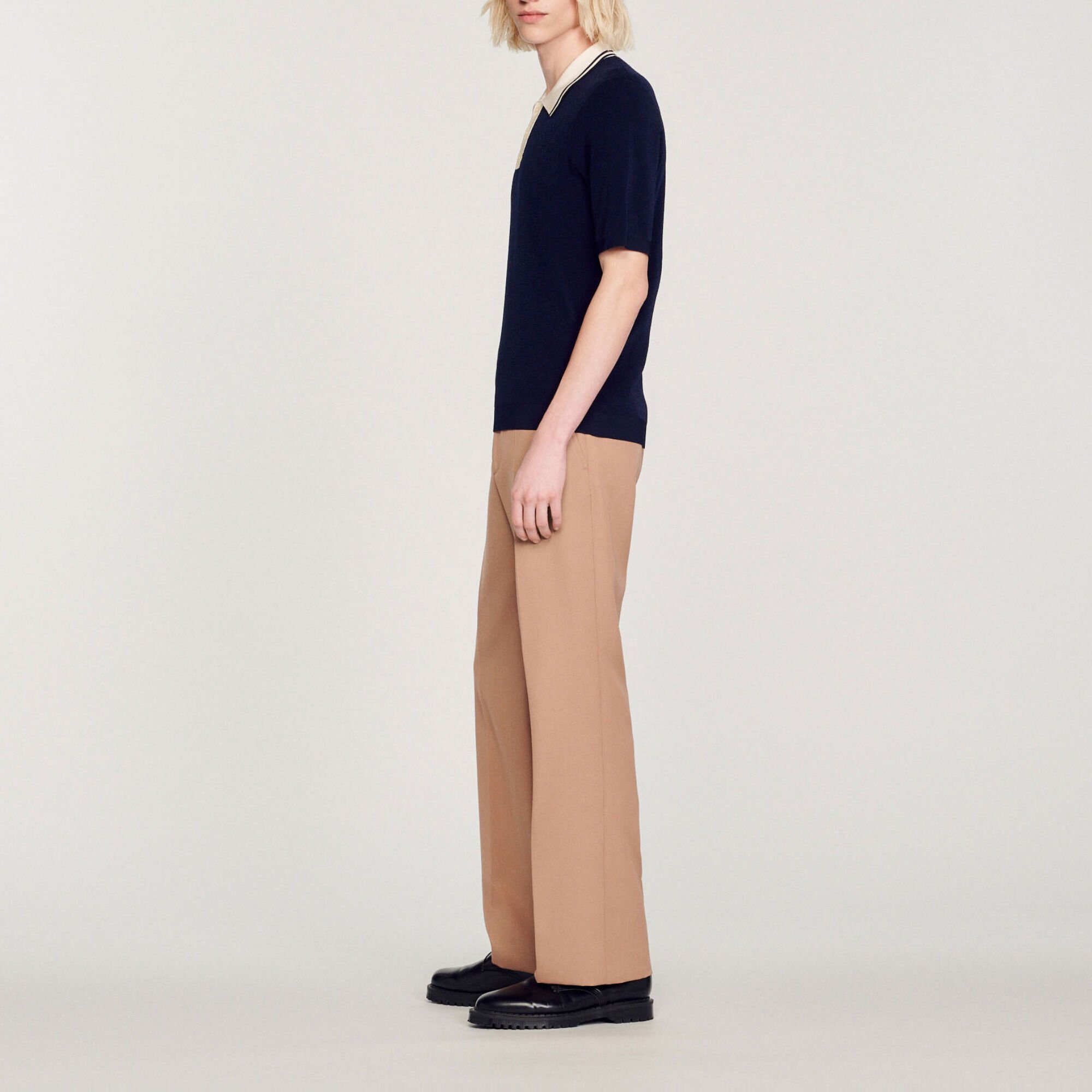 Contrasting collar polo shirt