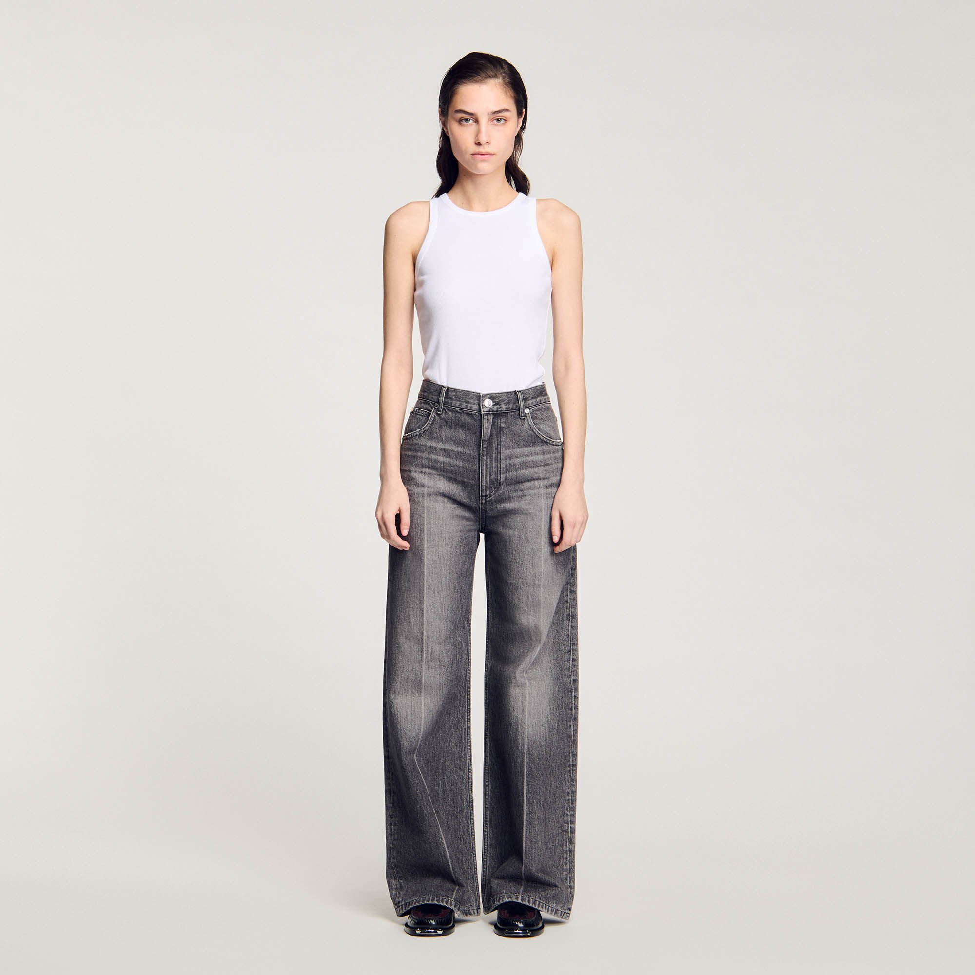 Wide-leg jeans