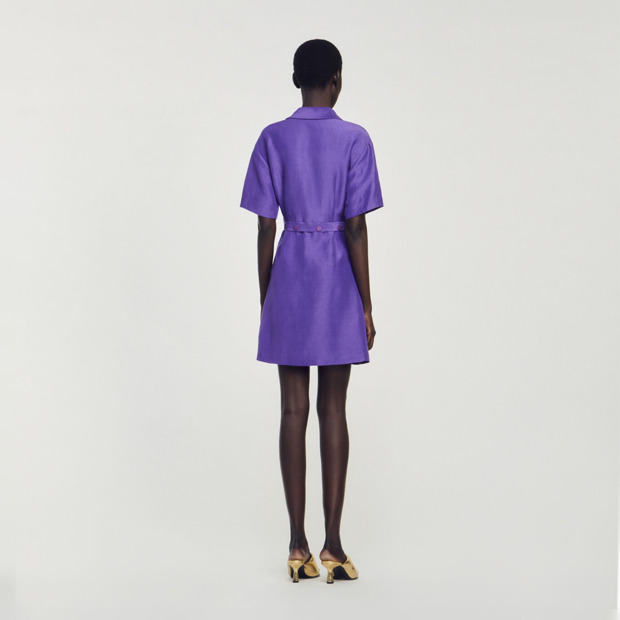 Short dress with shirt collar 