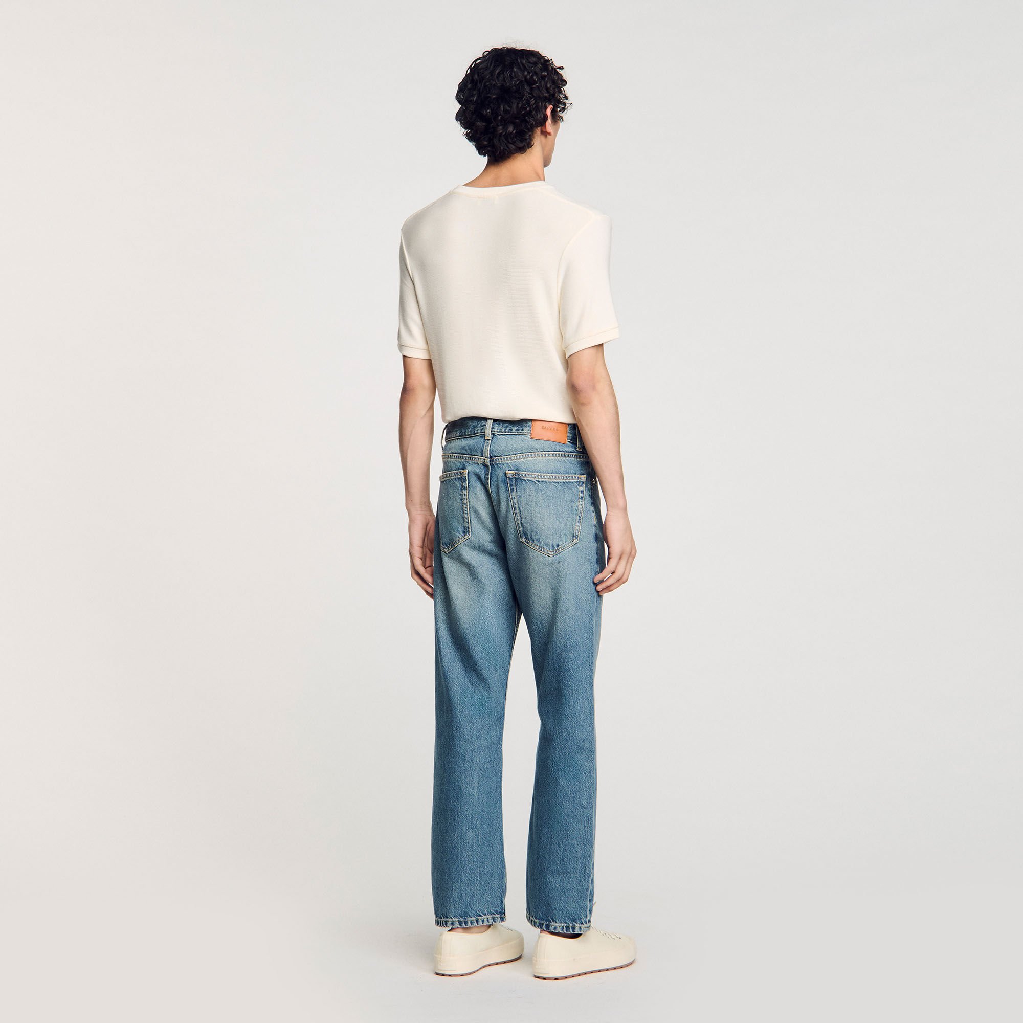 Loose-fit jeans