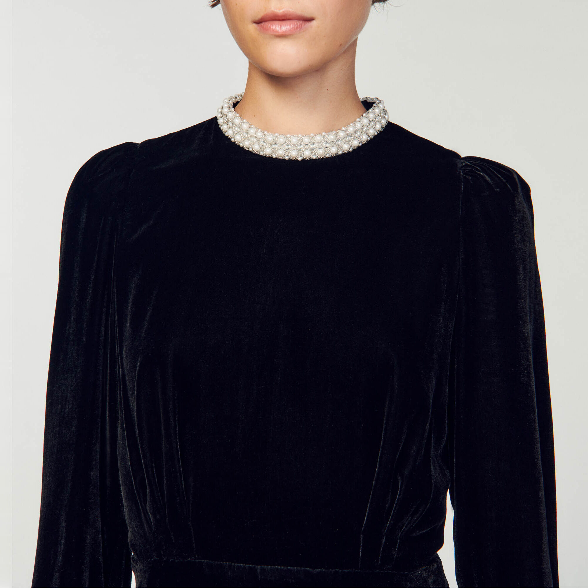 Short velvet dress