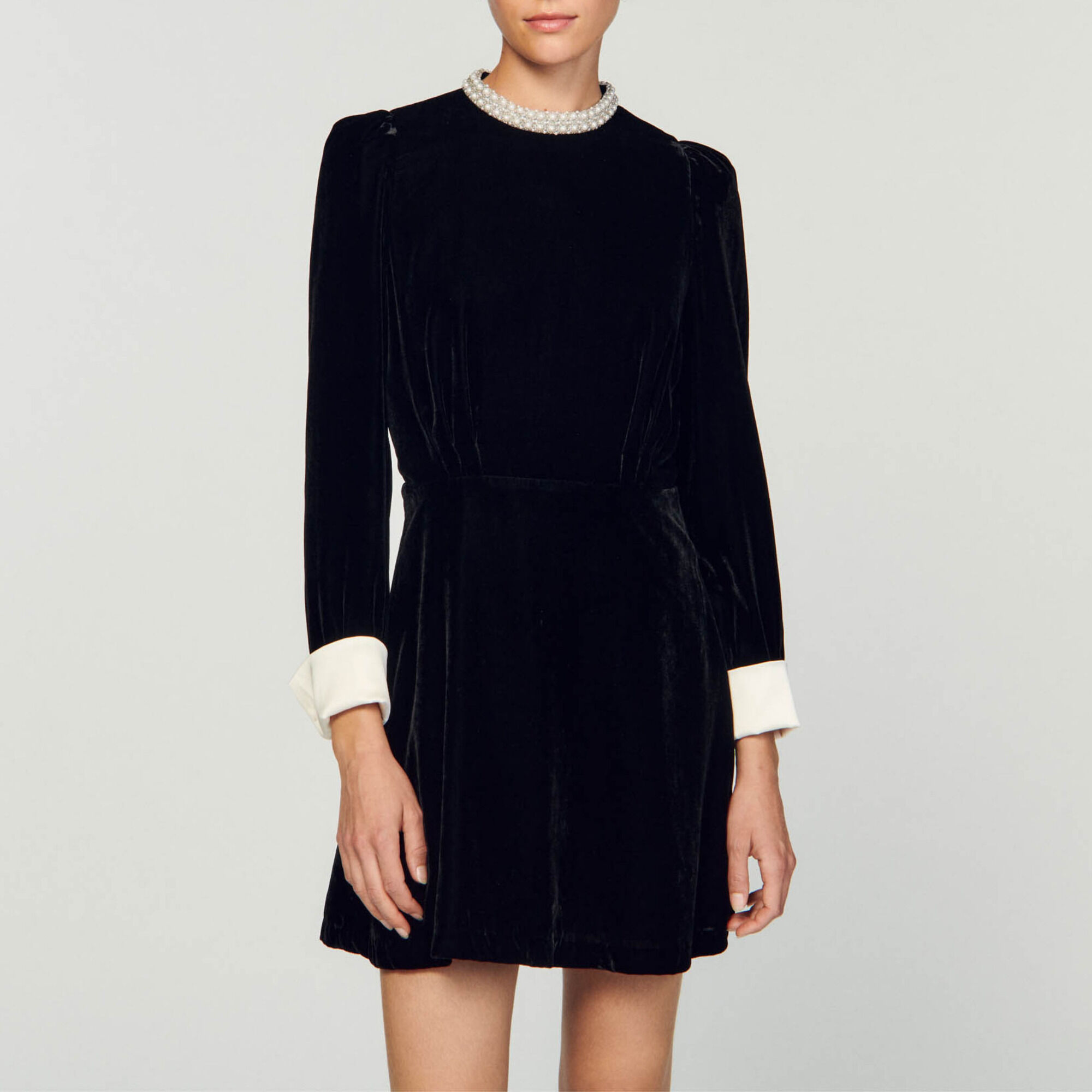 Short velvet dress