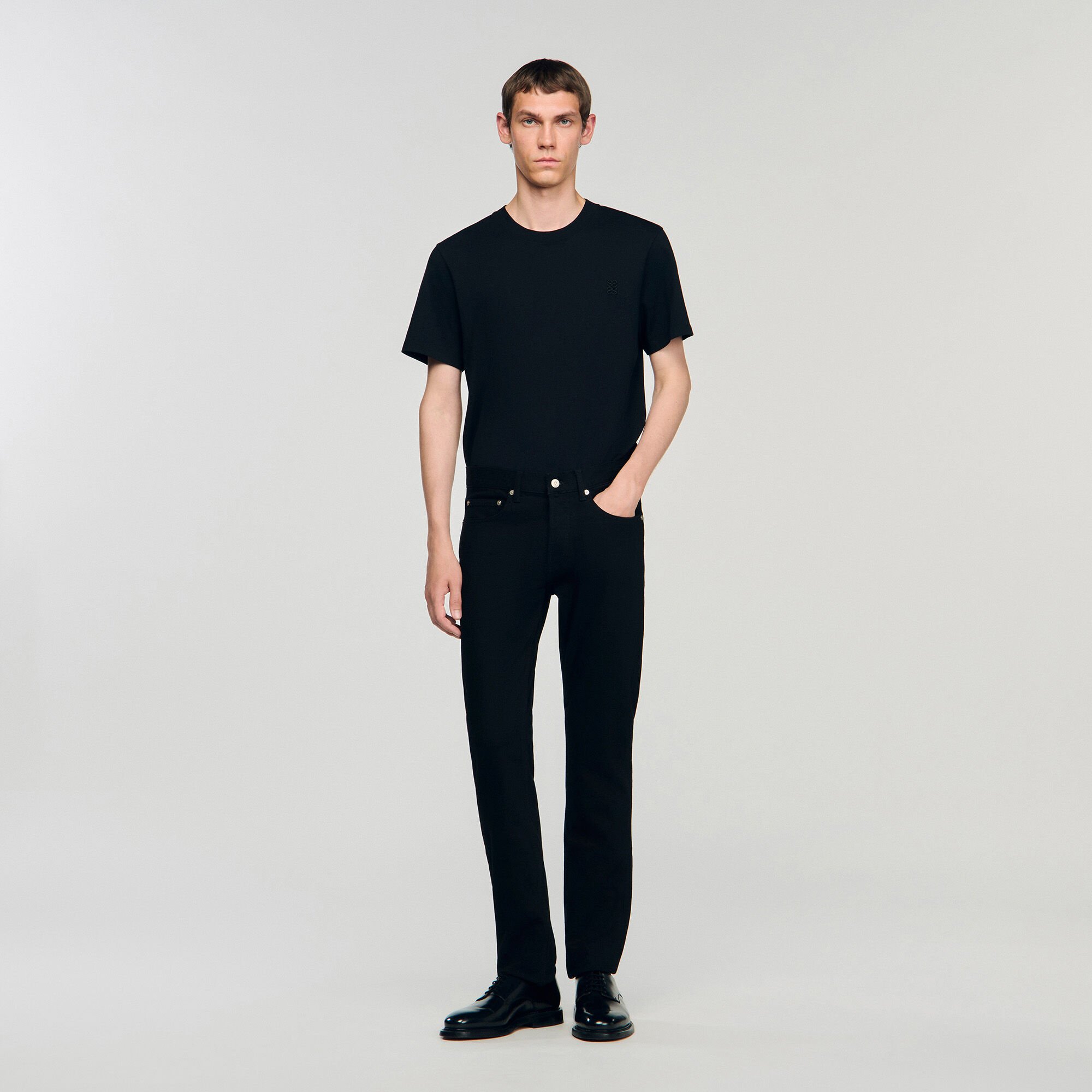 Slim-fit jeans