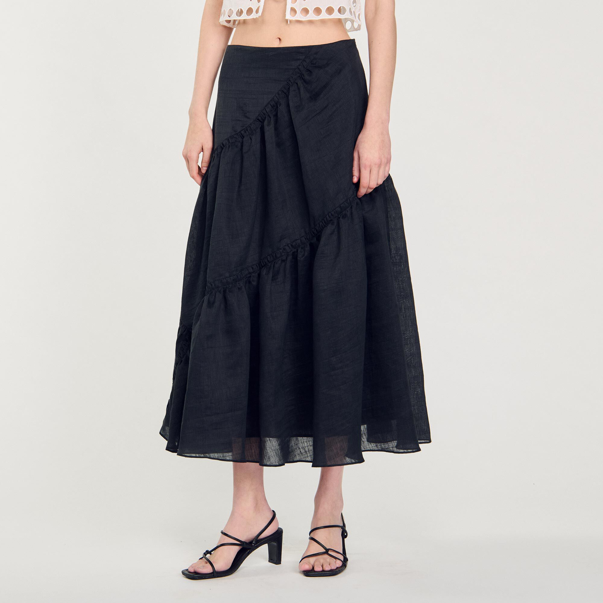 Sandals with narrow straps