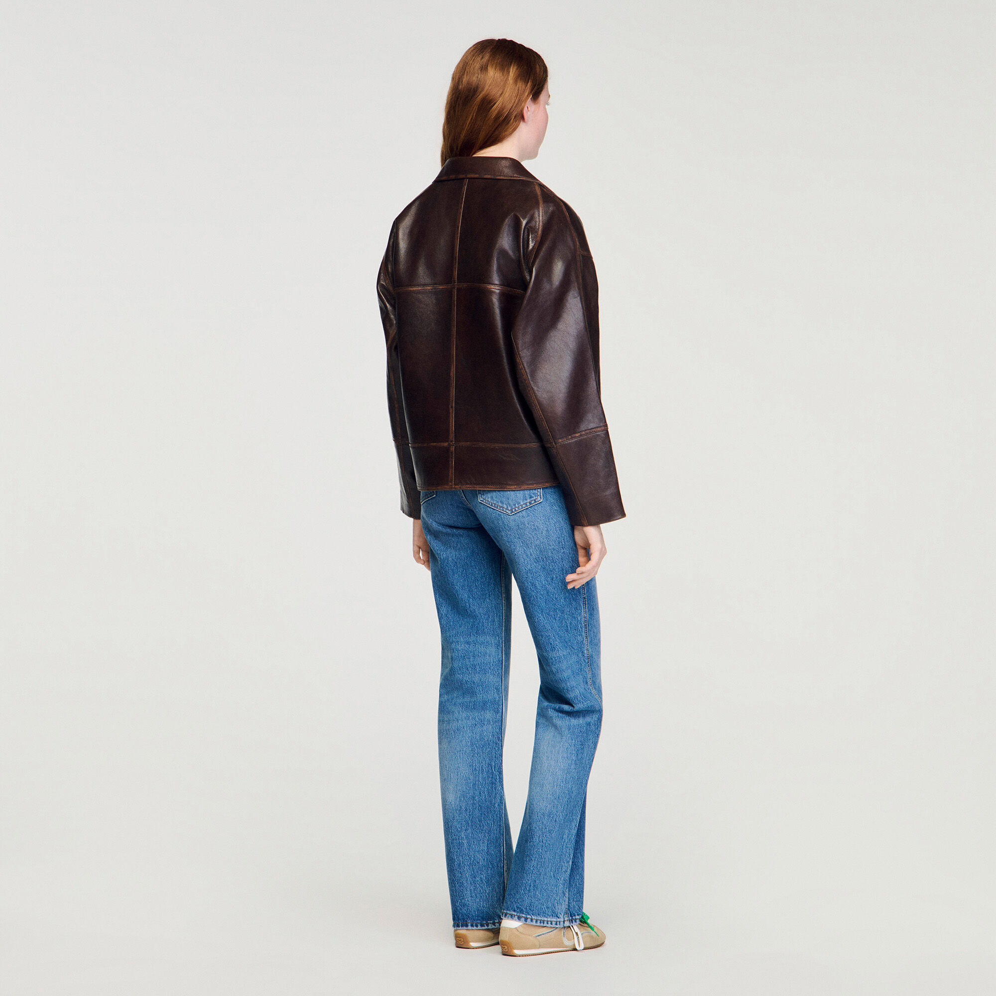 【美品】SANDRO PARIS 羊革 ノーカラー レザージャケット グレージュ ラムレザー ノーカラージャケット（JKWWCW0315） | 23区 L