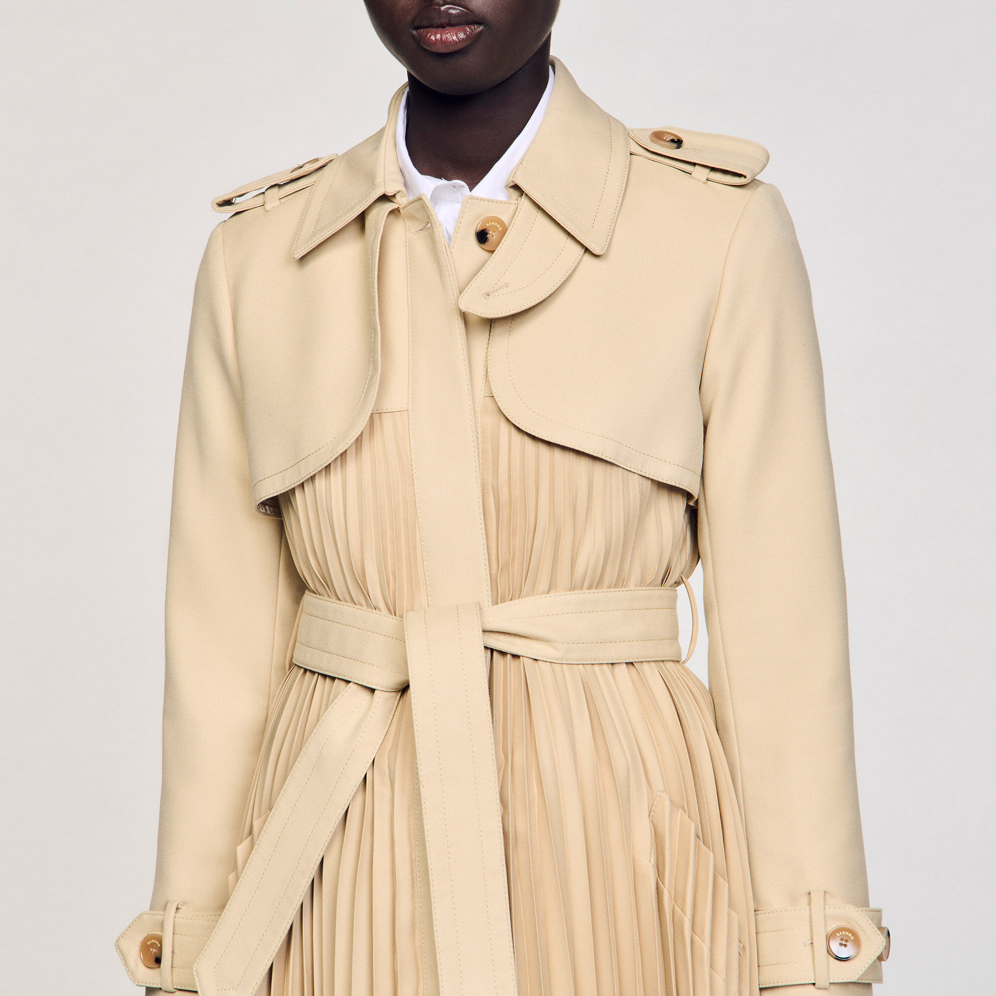 【海外限定】sandroトレンチコート☆Pleated-panel twill trench Pleated trench coat with belt white / beige For Women