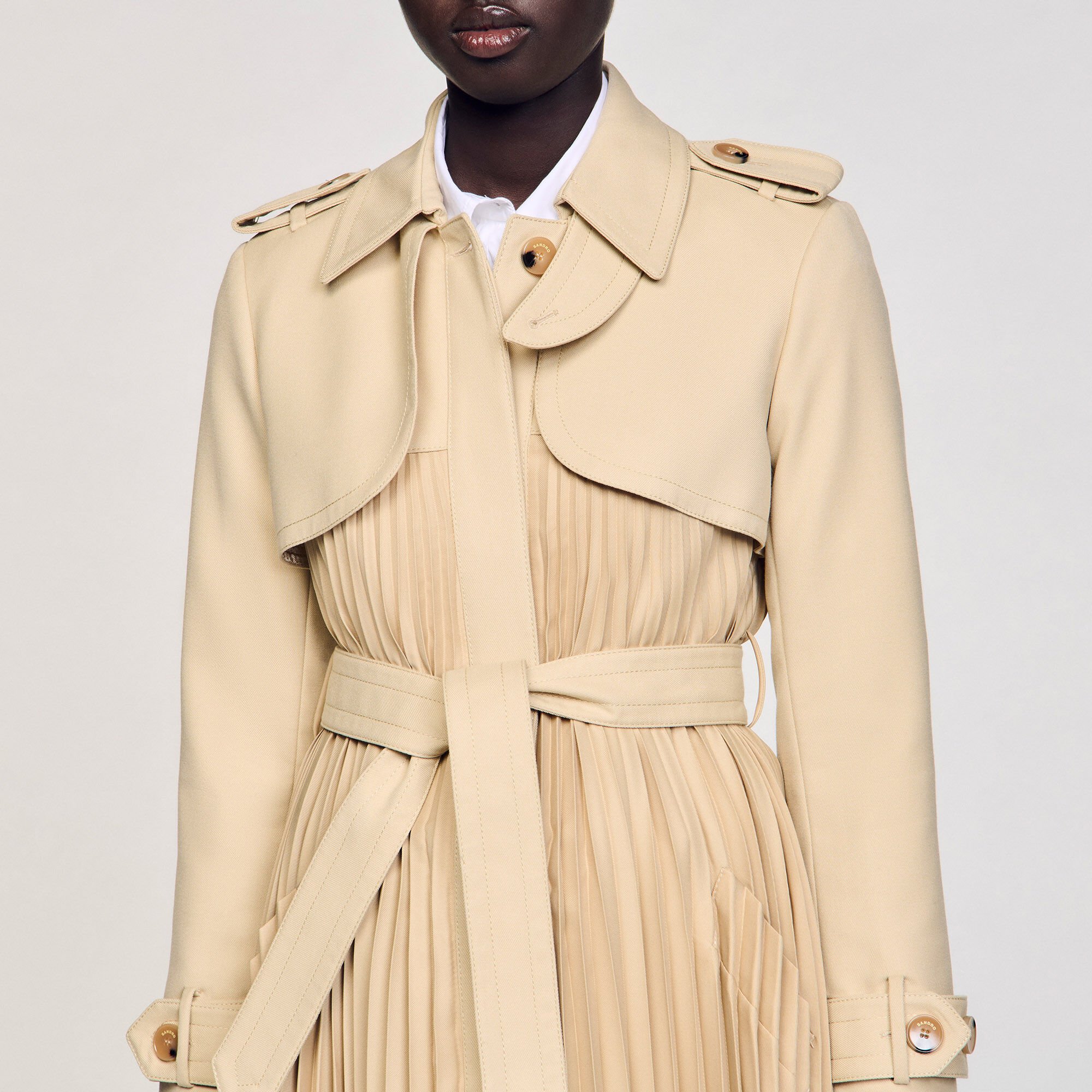 Pleated trench coat with belt