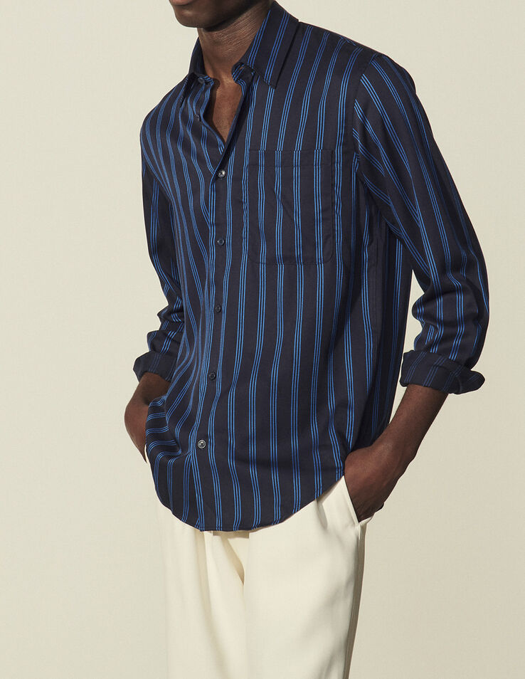 Sandro Flowing shirt with woven stripes. 2