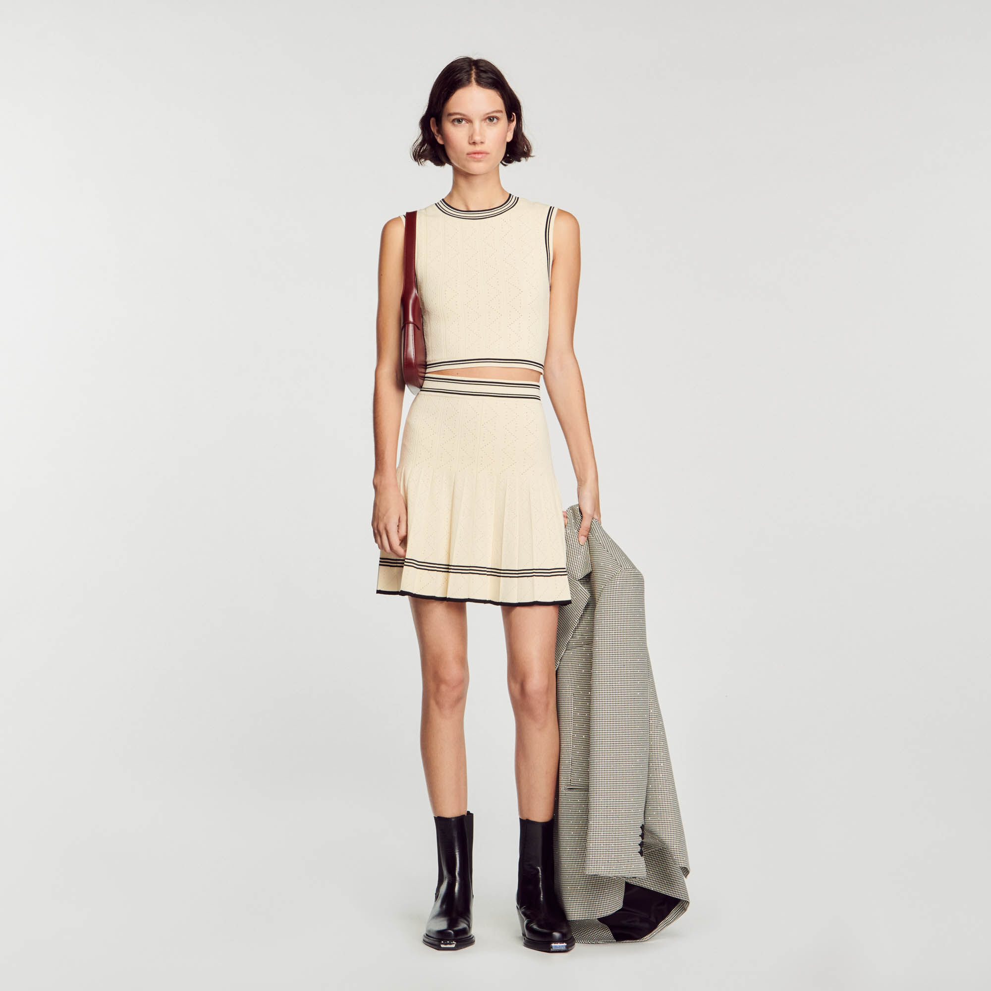 Cropped sleeveless sale sweater