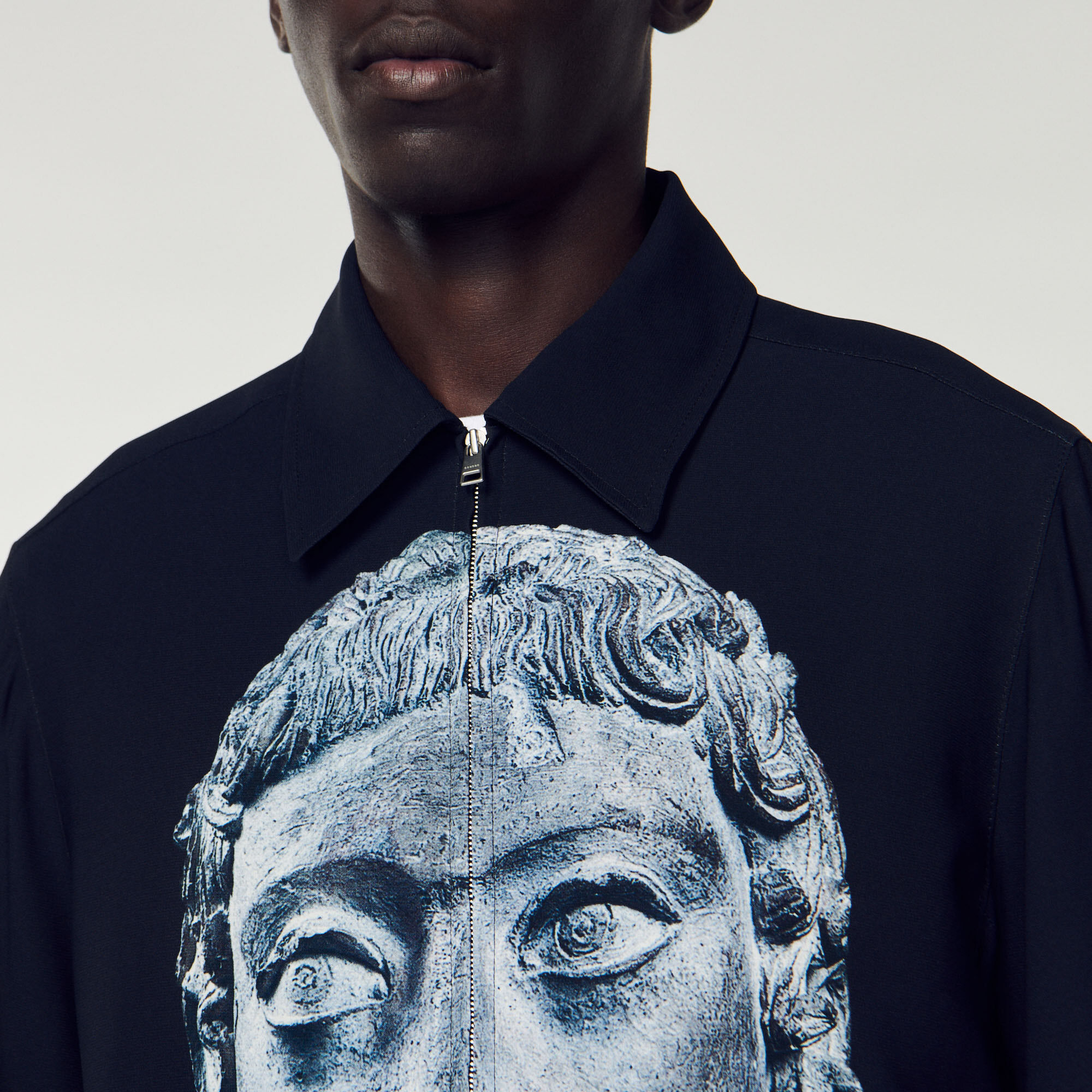 Versace statue print t shirt clearance