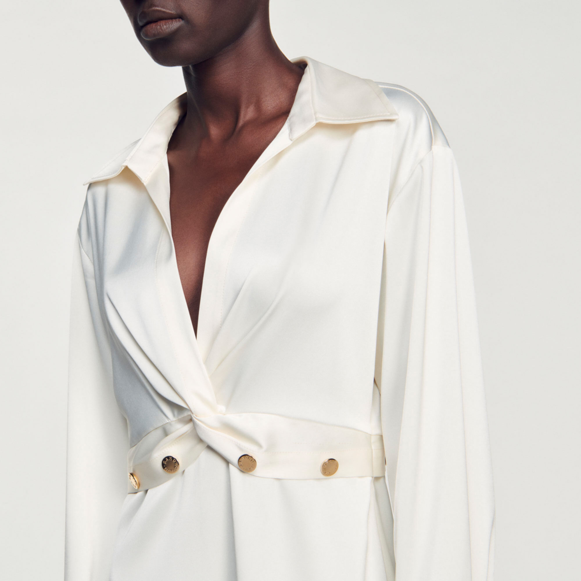 Robe sandro beige deals