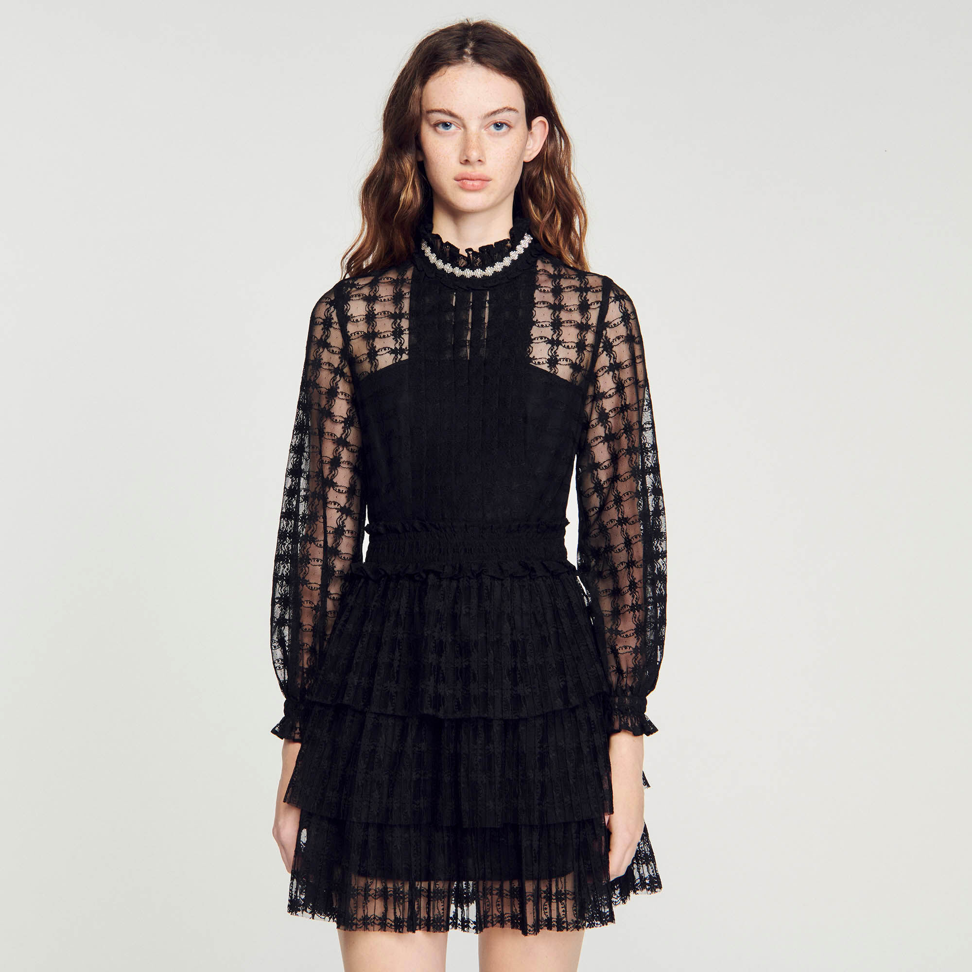 Short lace dress