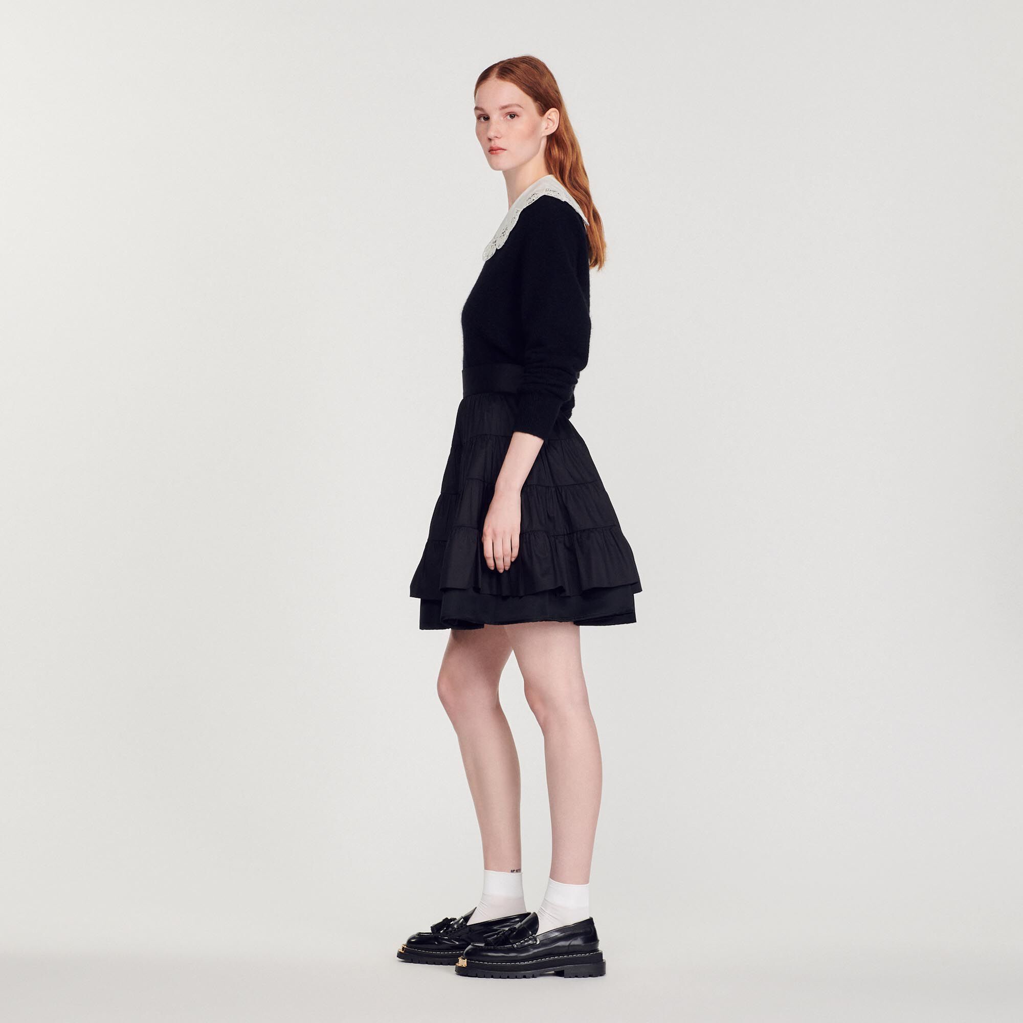 Short dual-material skirt