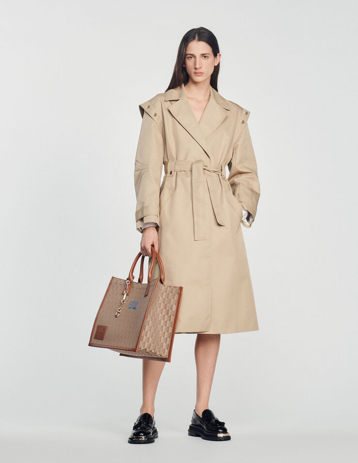 Sandro Trench coat with a wide collar. 1