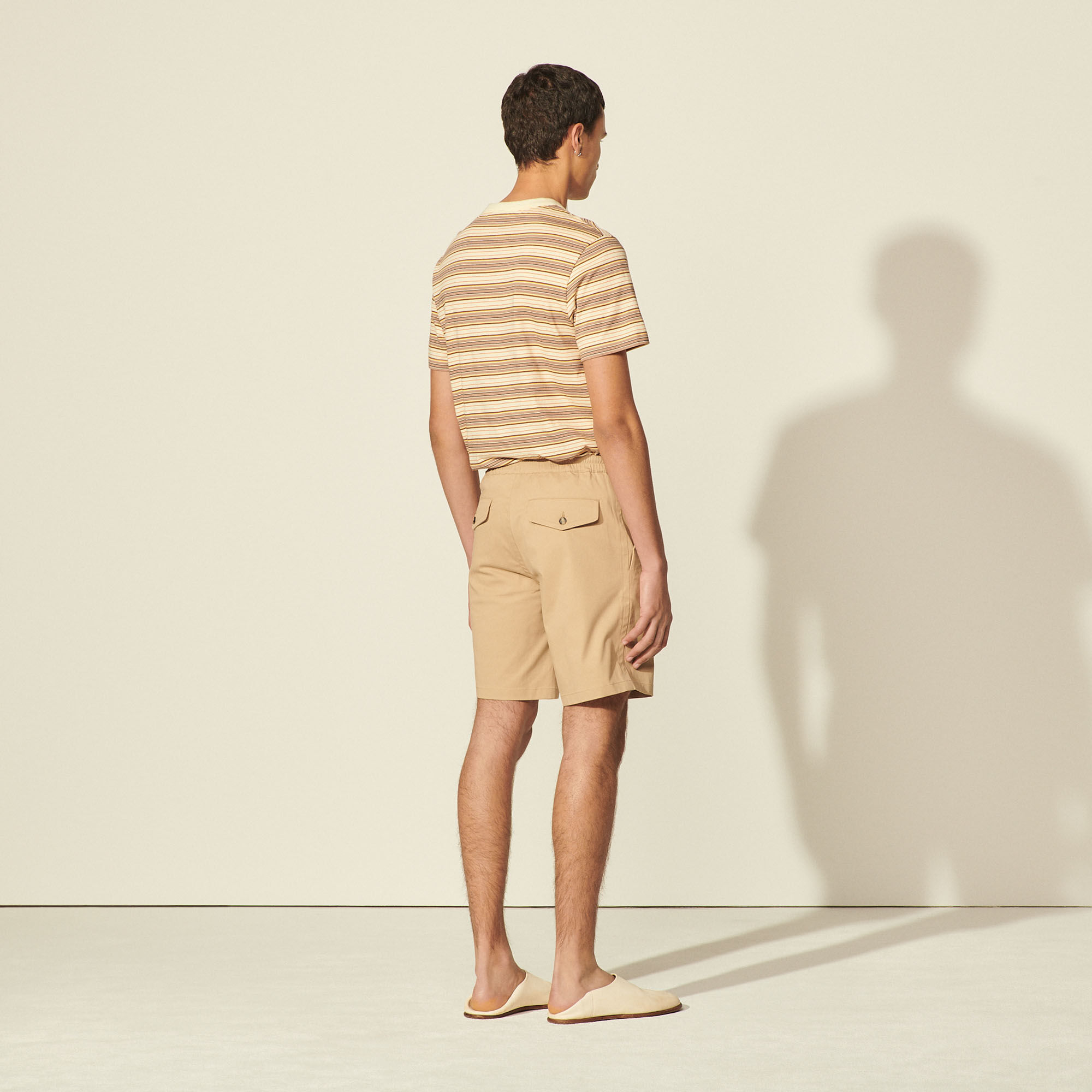 Beige short pants