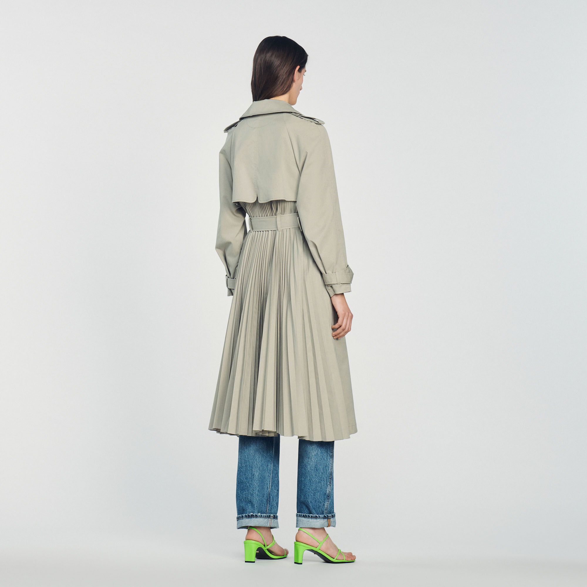 Trench coat with pleated back
