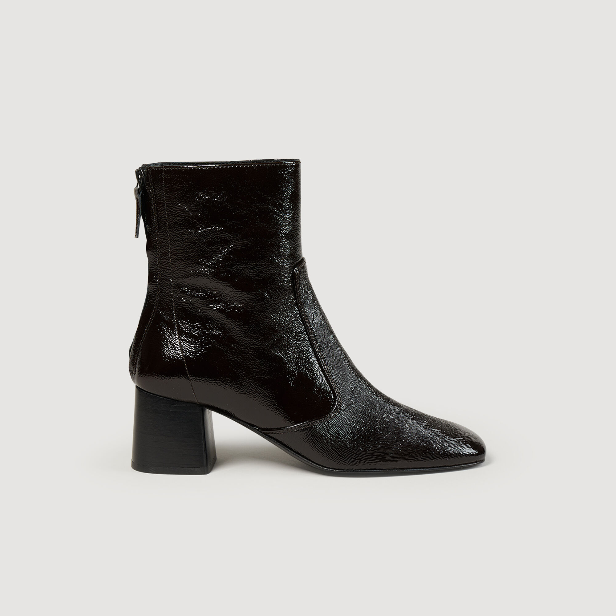 Atemis Cracked leather ankle boots Boots Sandro Paris