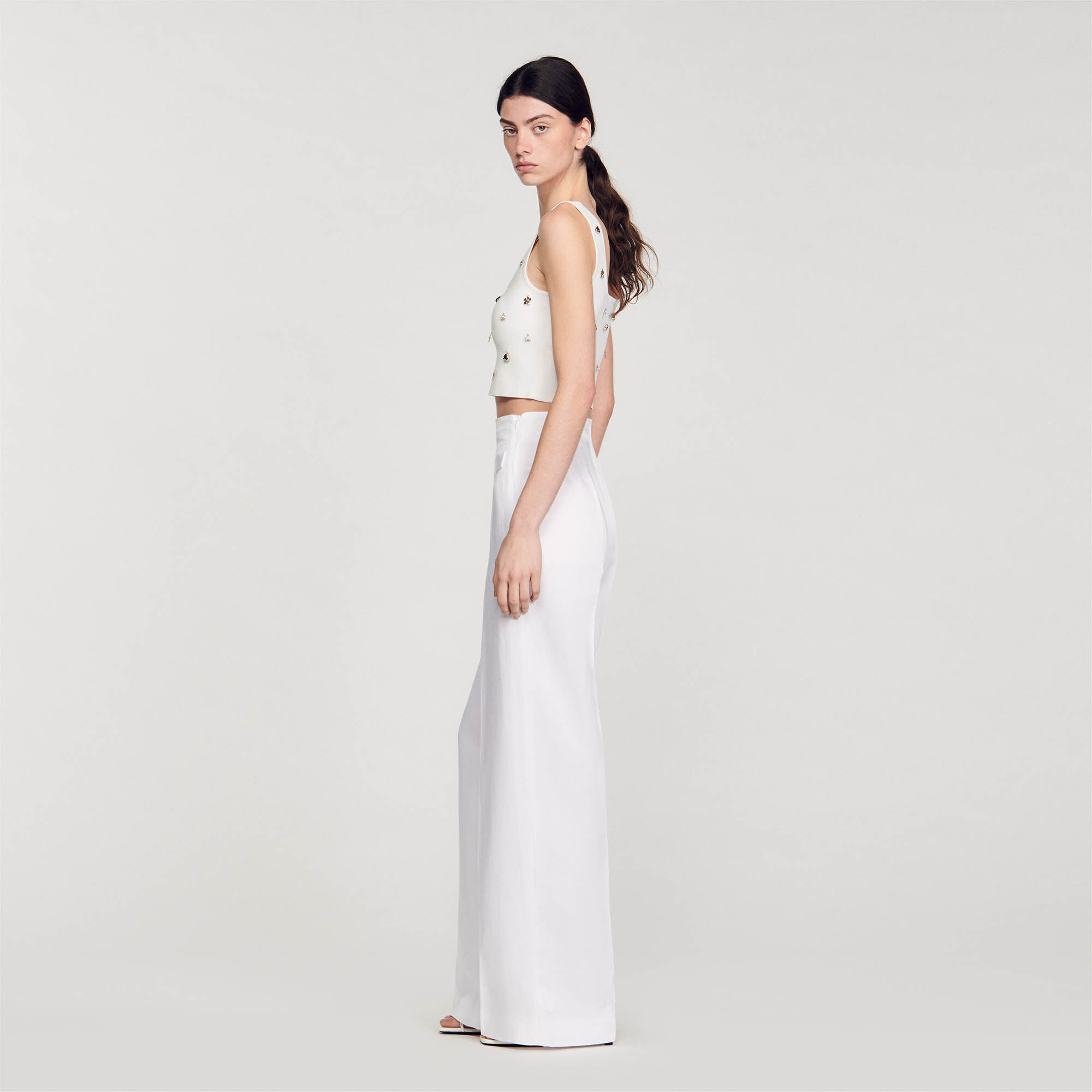 Wide-leg pants