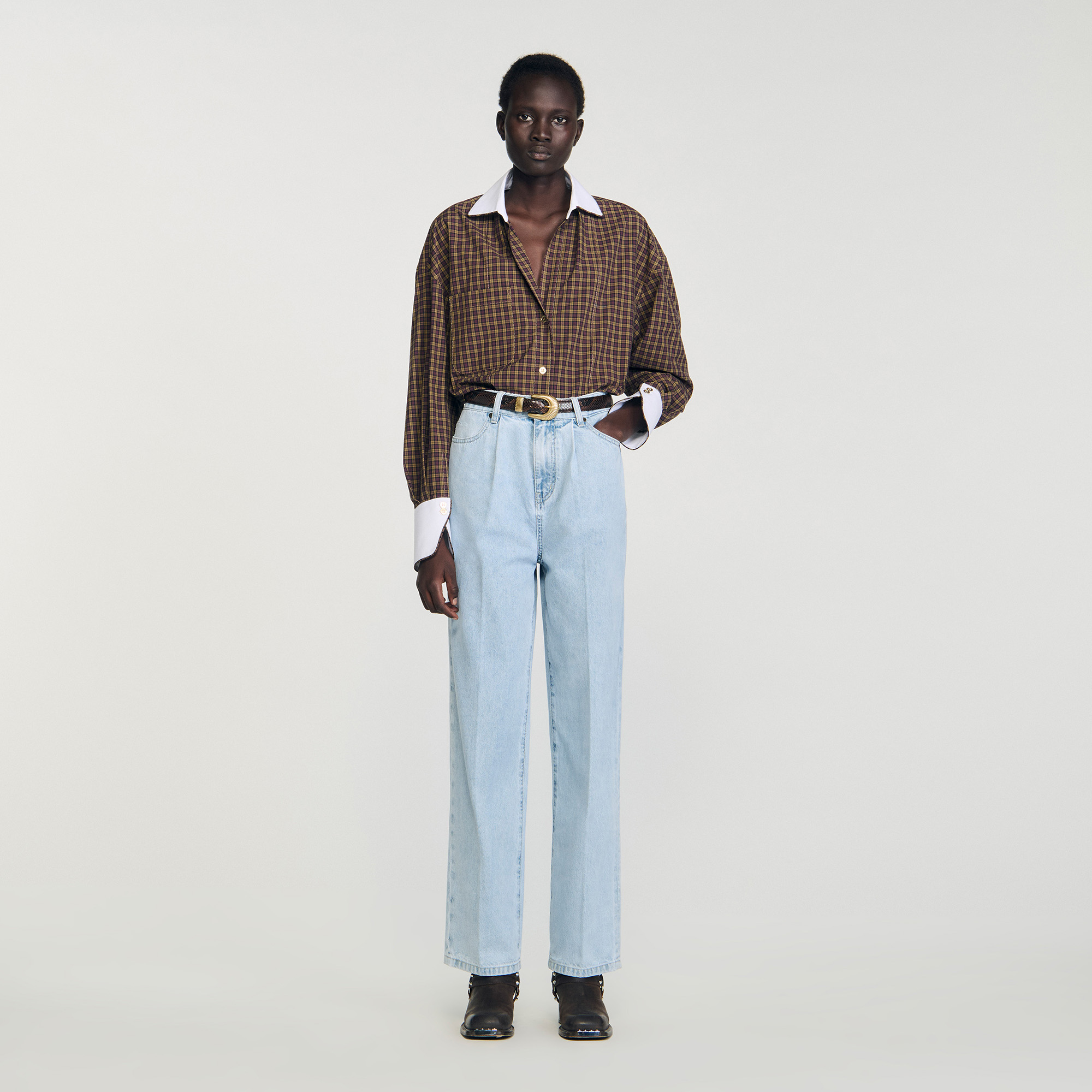 Straight-leg jeans