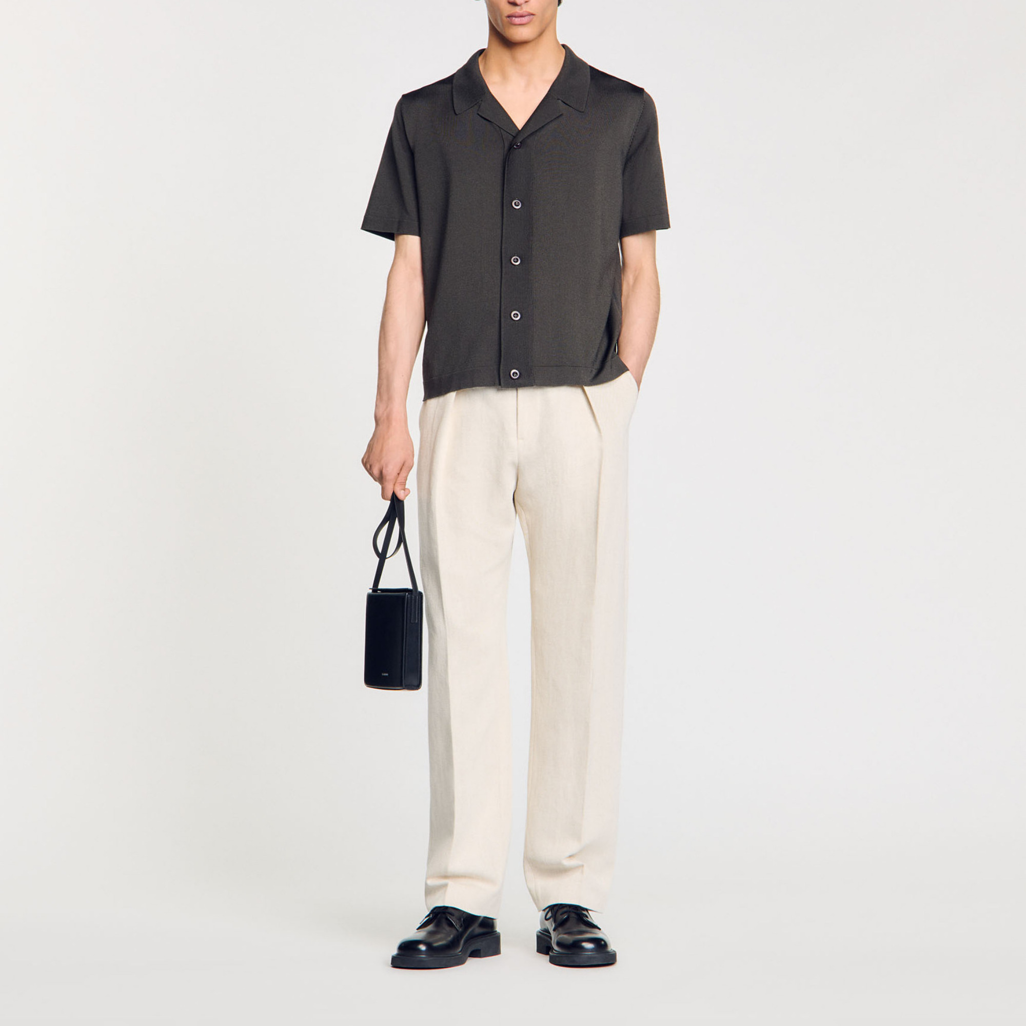 Sandro acetate Flowy short-sleeved shirt with a button fastening and a spread collar