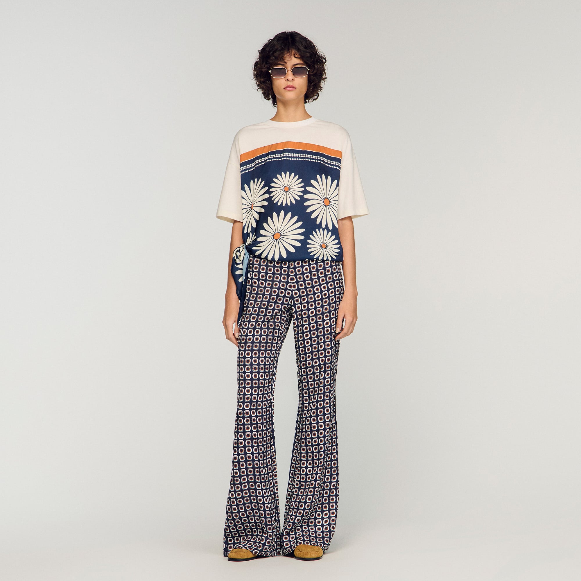 Floral-print flowy trousers