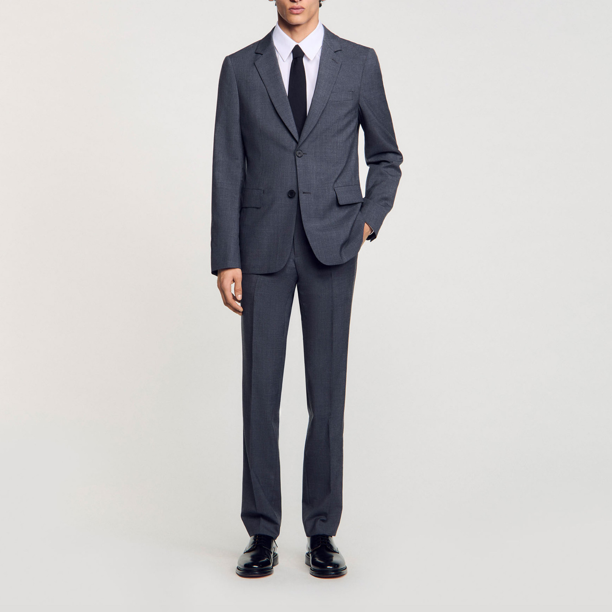 Sandro wool Wool suit jacket with a classic, destructured cut, long sleeves and a button fastening