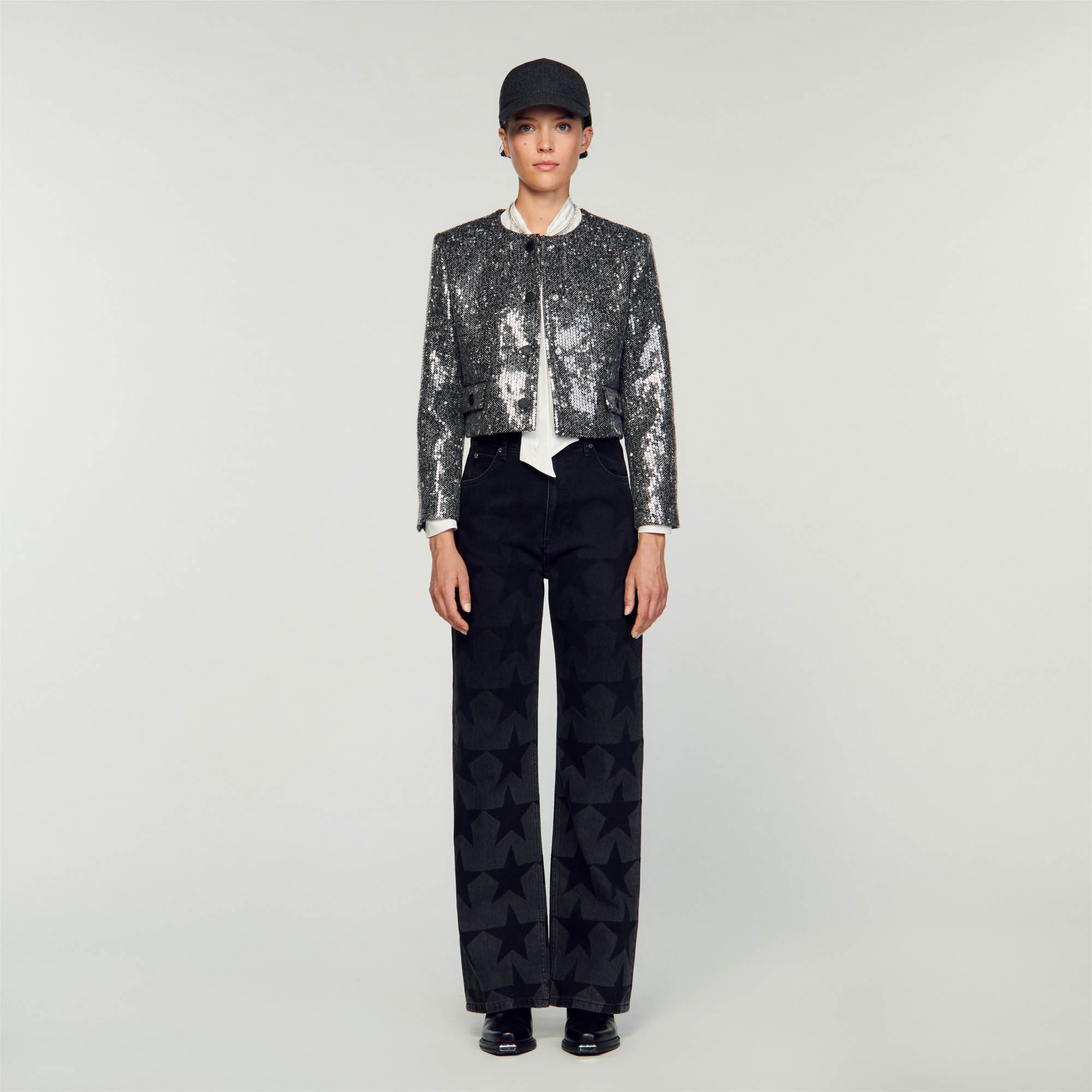 Sandro polyester Short, structured wool-blend jacket featuring a herringbone pattern embellished with sequins, long sleeves, Sandro-stamped press studs and flap pockets on the waist