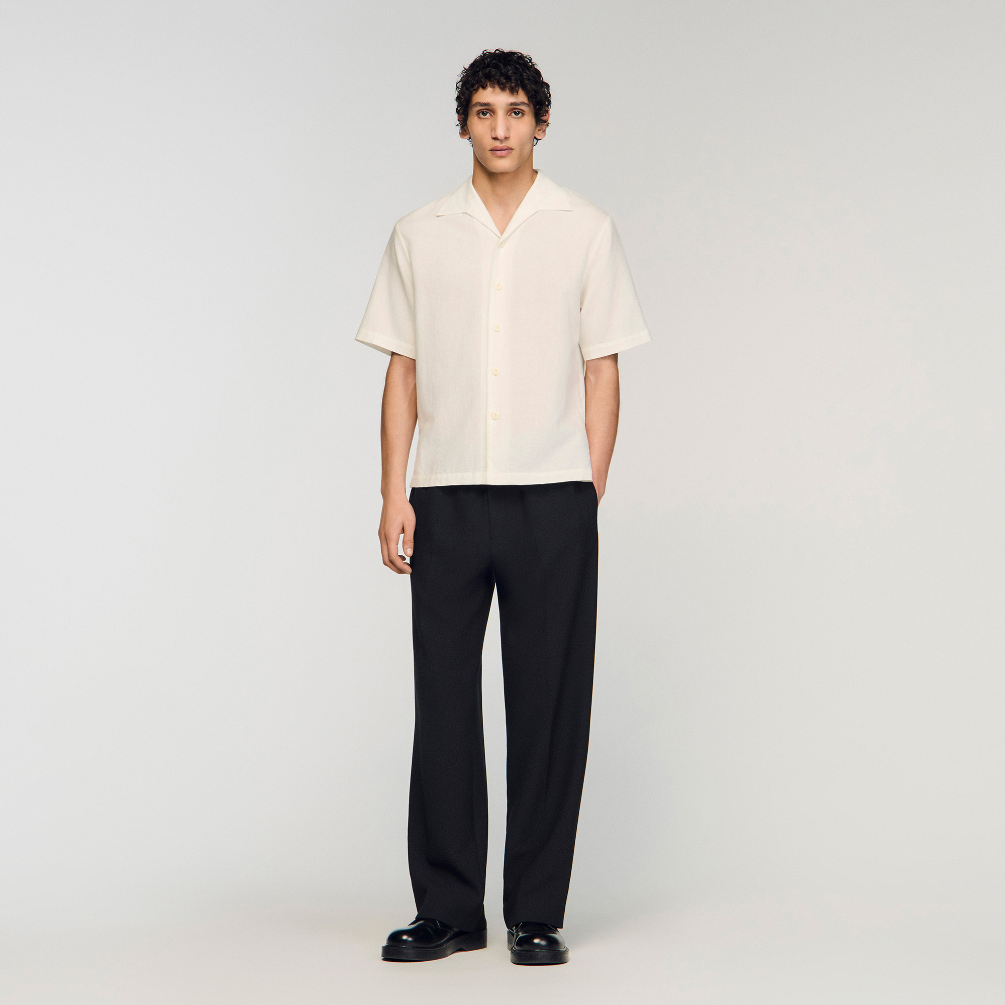 Sandro linen Cotton and linen shirt with a shark collar, short sleeves and a buttoned placket