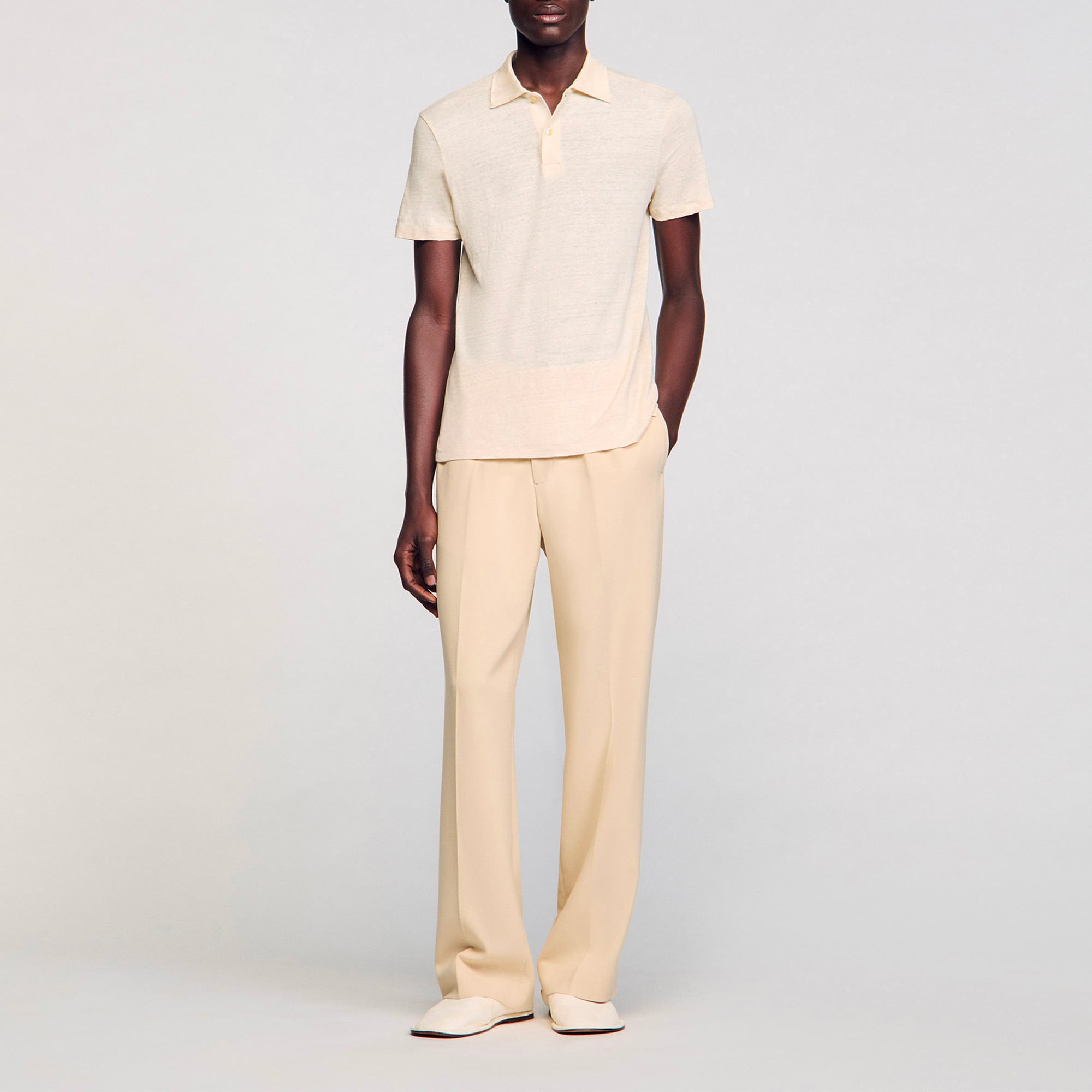 Sandro linen Linen polo shirt with a classic fit, a buttoned collar and short sleeves