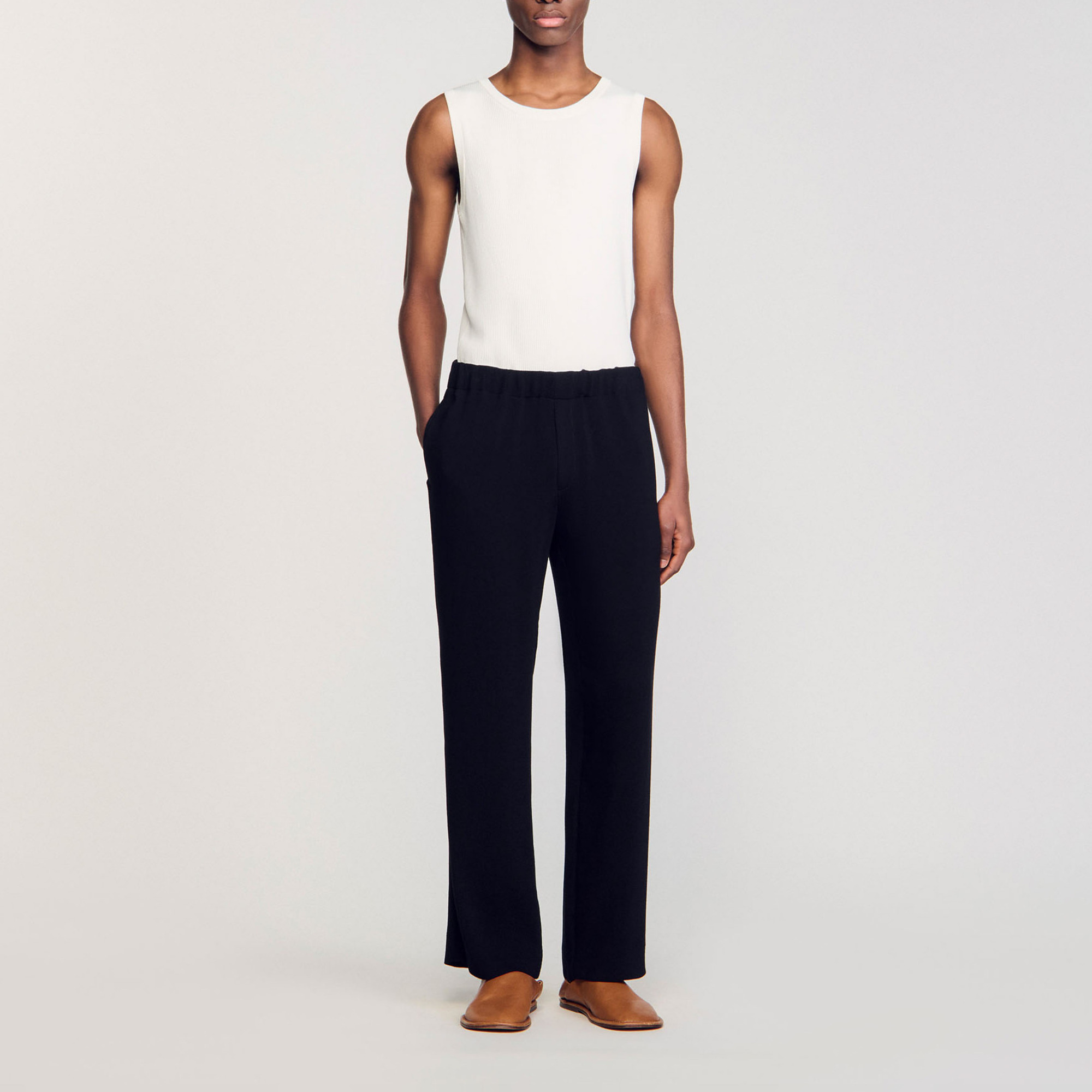 Sandro viscose Pleated wide-leg trousers with elasticated waistband, side pockets and back pocket