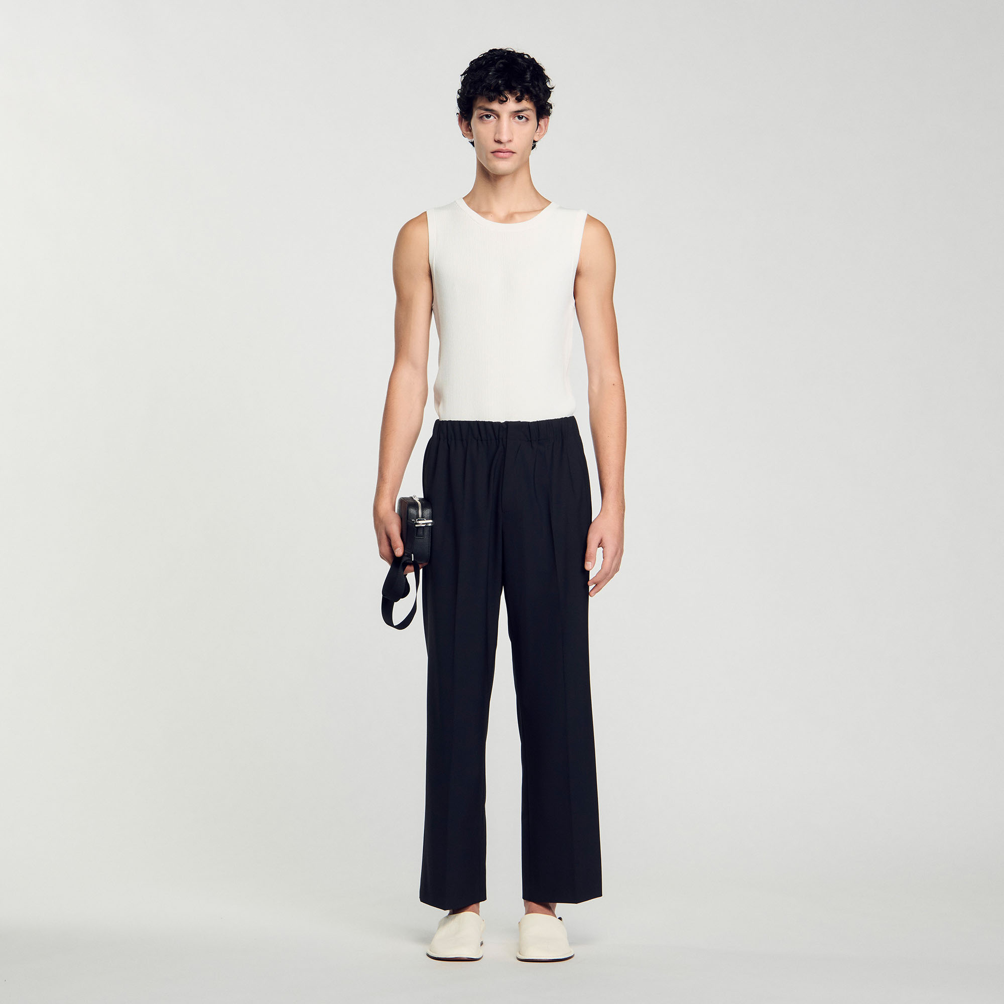 Wide-leg trousers