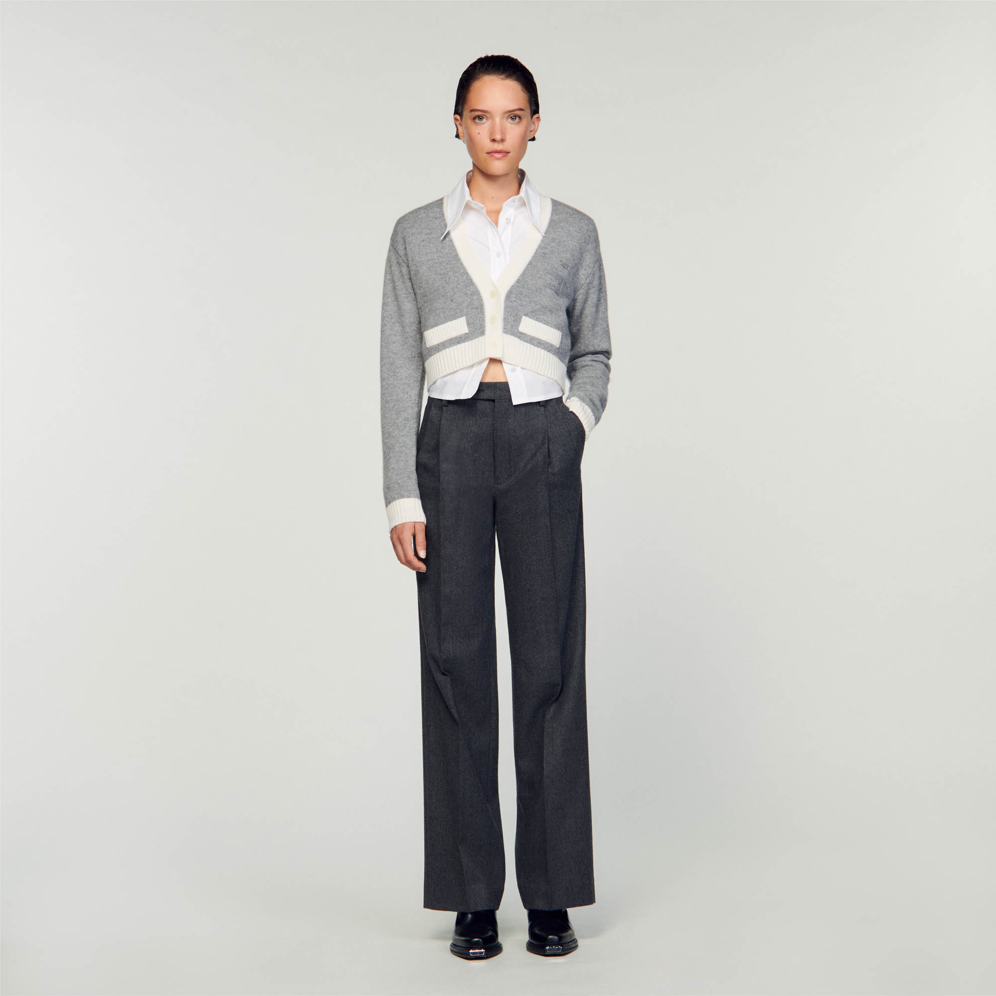 Sandro wool S knit cropped cardigan in wool and cashmere, with a round collar, long sleeves and embellished with contrasting stripes and mock pockets