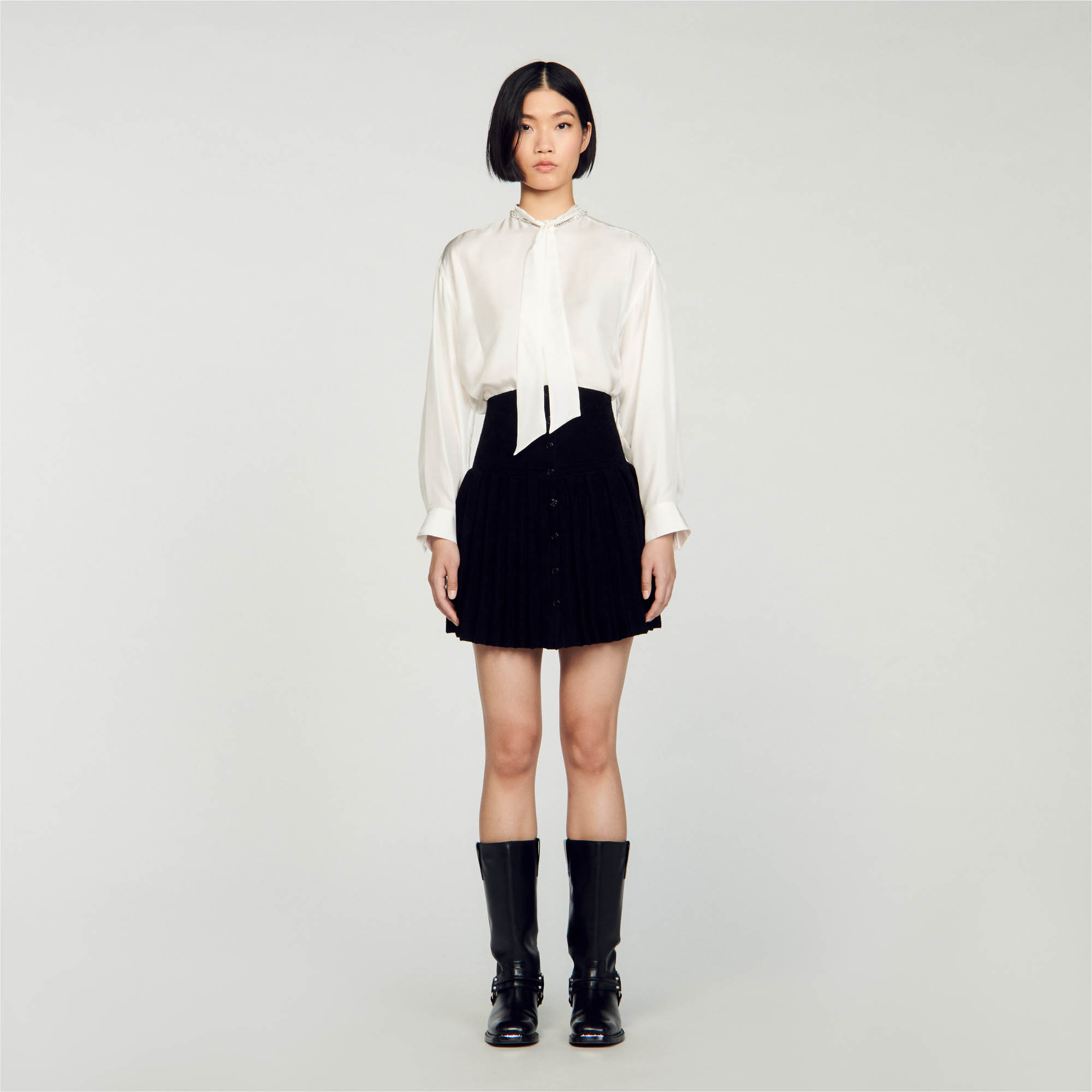 Sandro polyamide Short velvet knit skirt with corset-effect high waist, flared hem and lacquered front press studs