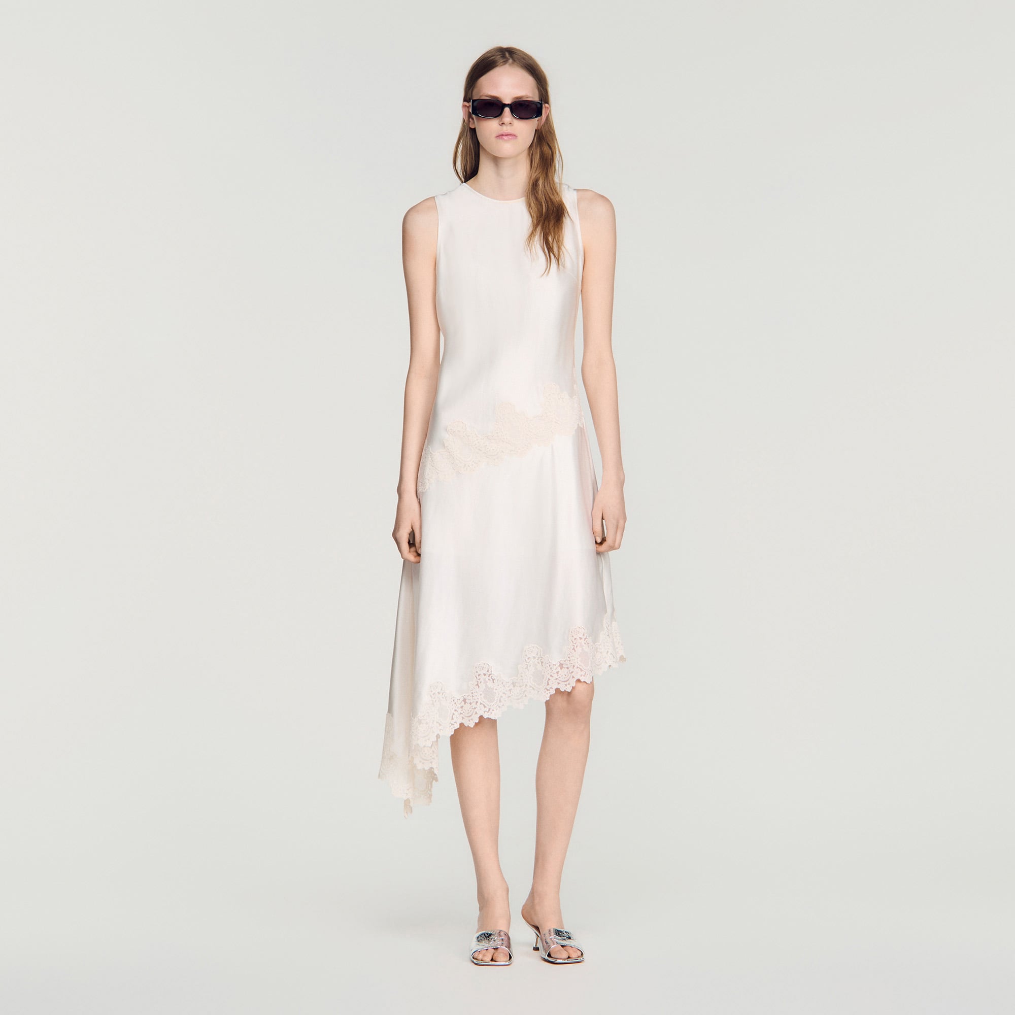 Asymmetric satin-effect dress