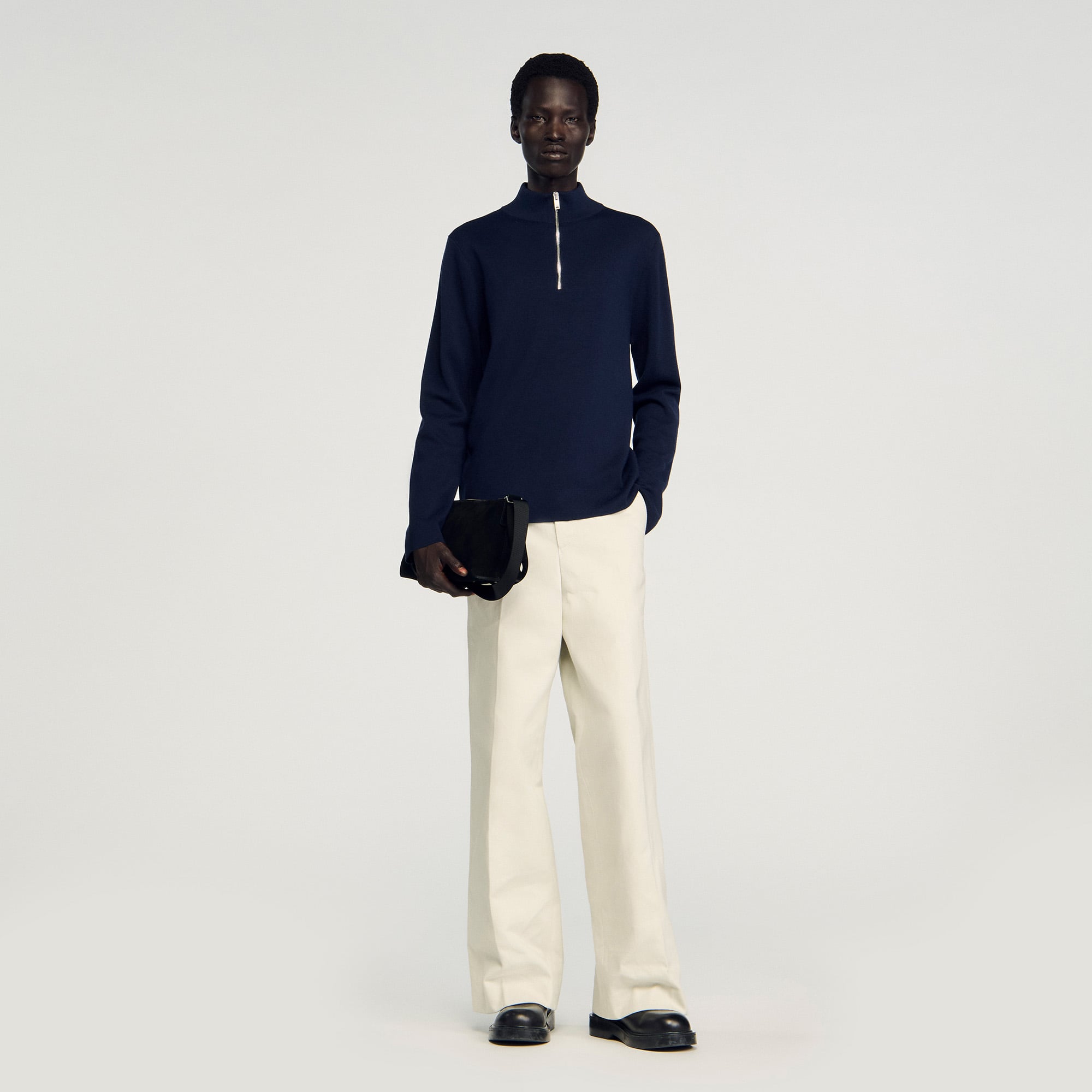 Wool sweater with zipped collar