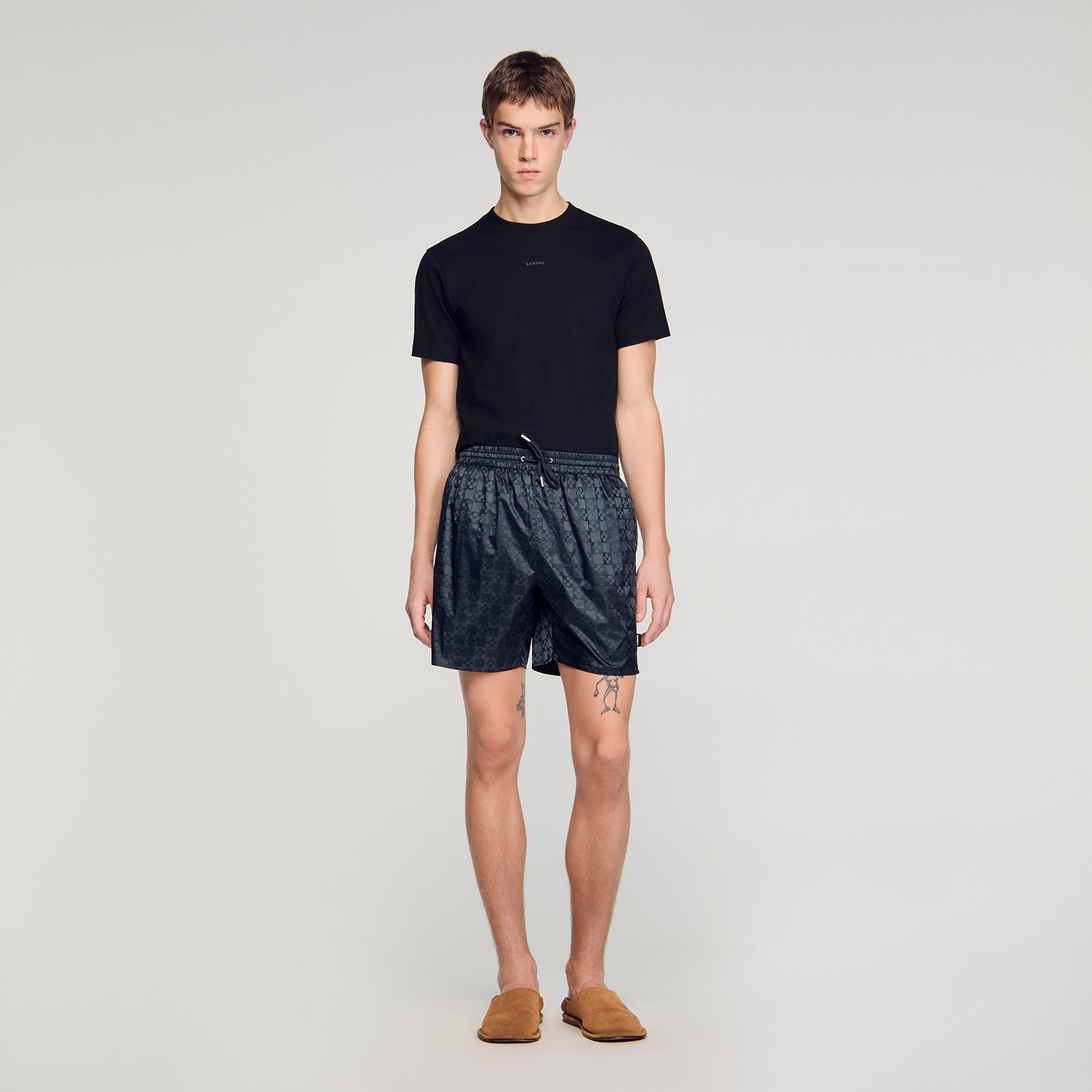 Sandro polyamide Square cross jacquard swim trunks with an elastic waist with drawstring, side pockets and patch pockets on the back