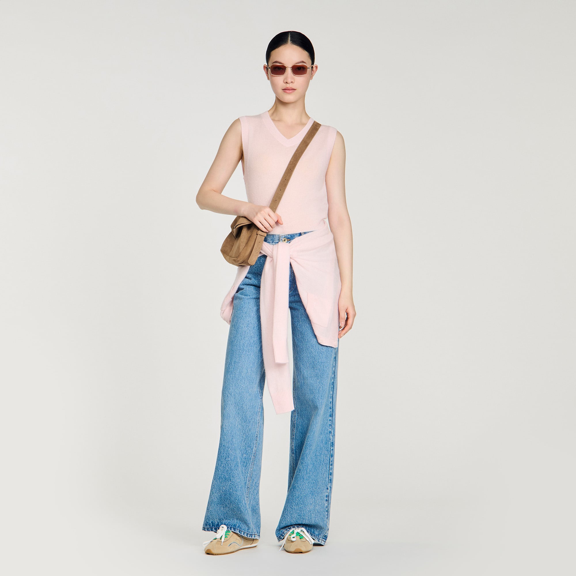 Sandro wool Sleeveless cropped sweater in wool and cashmere, with a V-neck and tone-on-tone embroidery