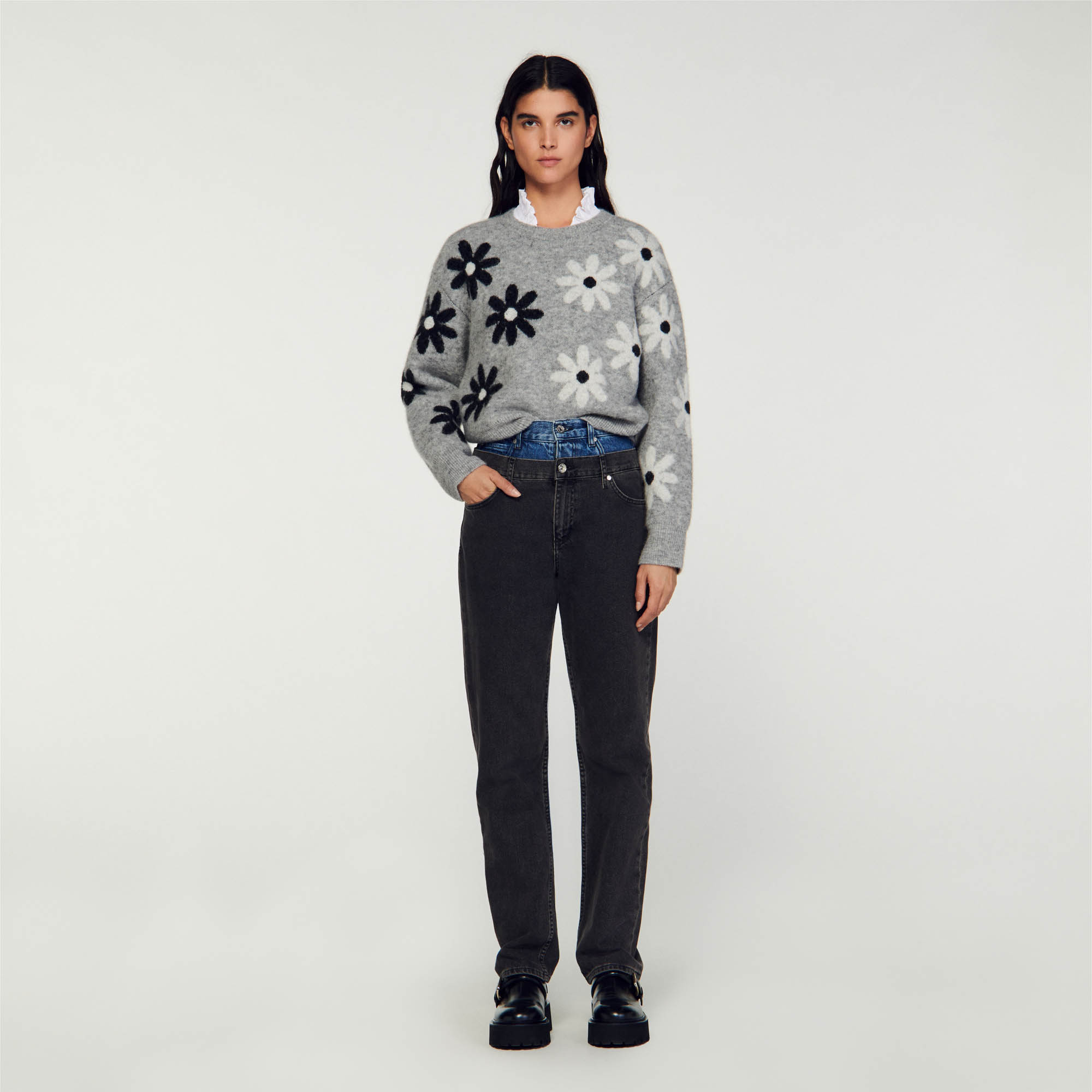 Sandro wool Knitted wool and alpaca sweater, with round neck, long sleeves and embellished with XXL floral fancy knit pattern
