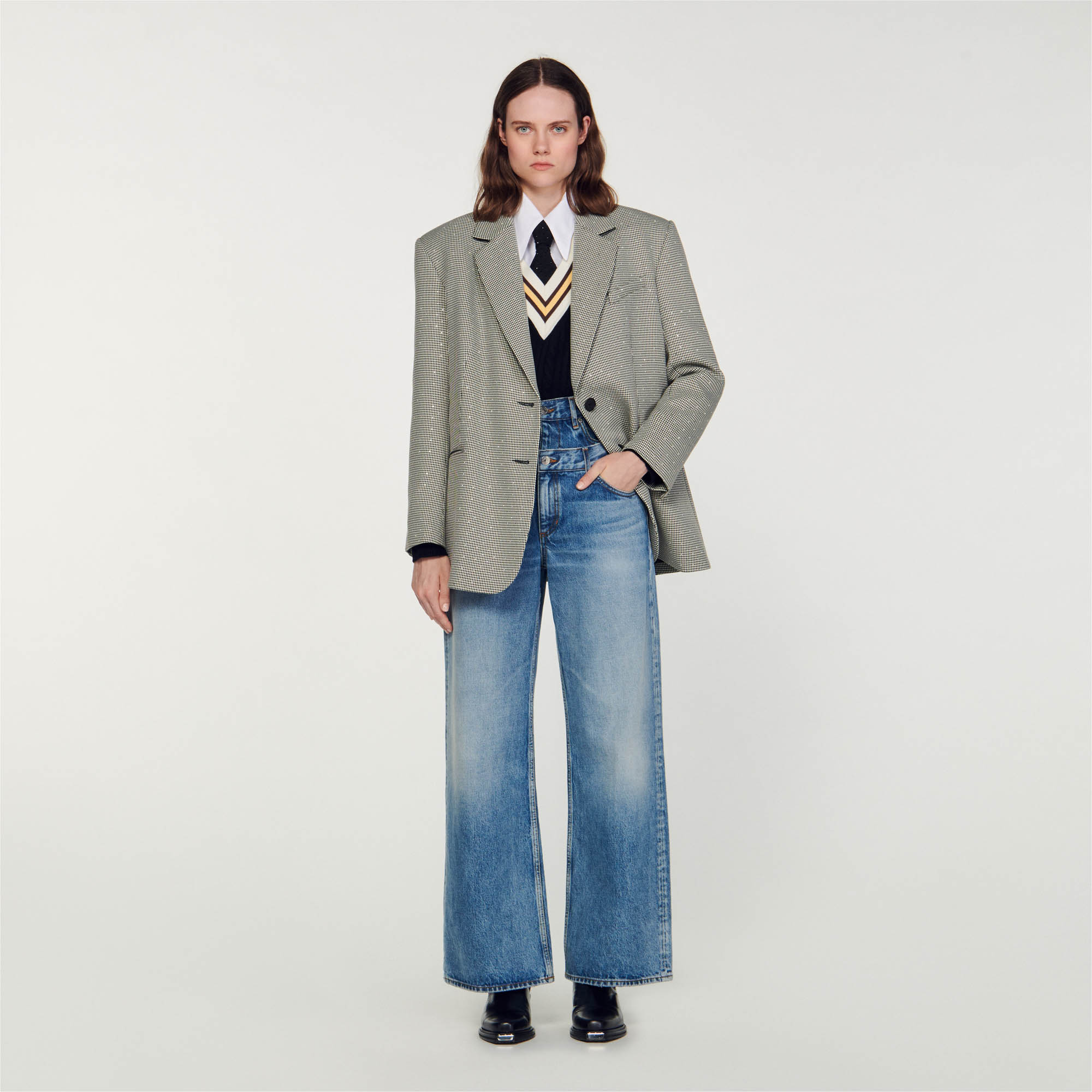 Sandro polyester Lining: Oversize blazer with houndstooth pattern, embellished with crystals, long sleeves, welt pockets and a double slit at the back