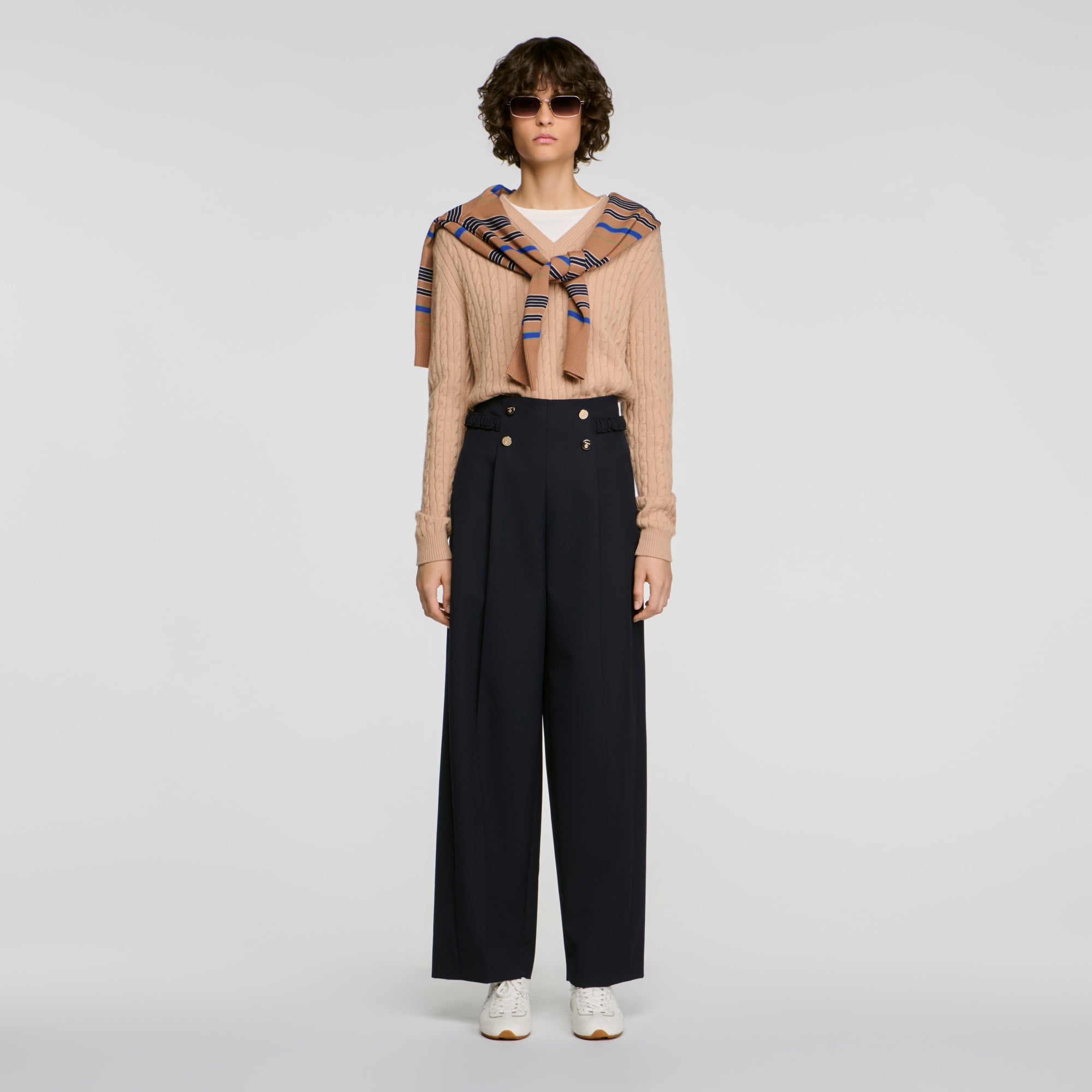 Buttoned wide-leg wool trousers