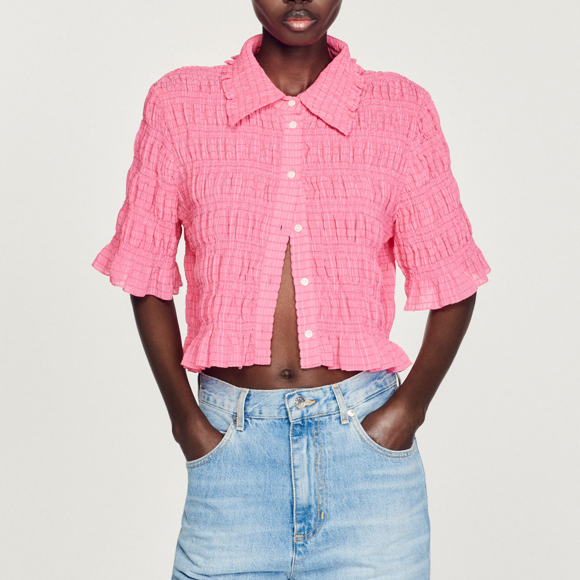 Janelle Cropped smocked shirt - Tops & Shirts | Sandro Paris